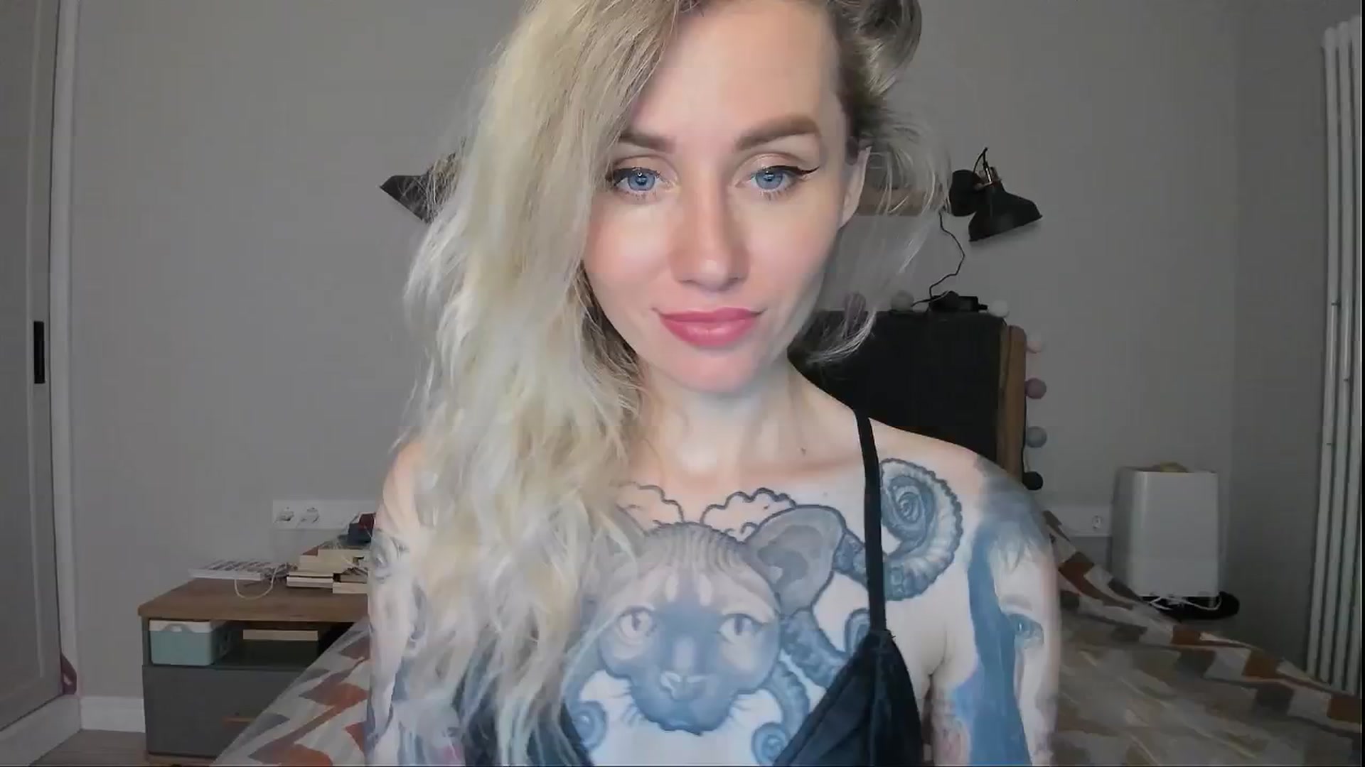 Gallery image thumbnail from Alexa_Smithhh's myfreecams stream on, 08/23/2024, 21:06 image 10 of 20