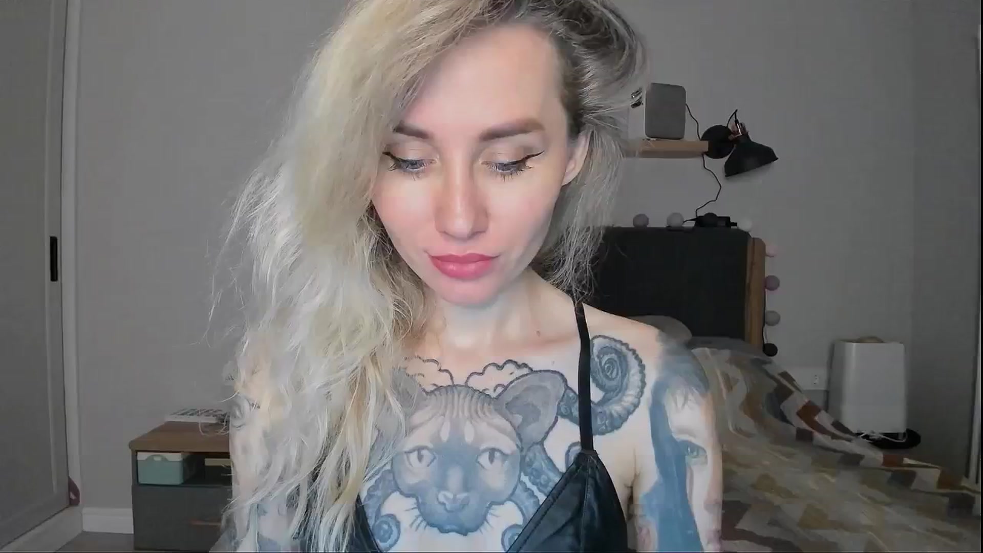 Gallery image thumbnail from Alexa_Smithhh's myfreecams stream on, 08/23/2024, 21:06 image 5 of 20