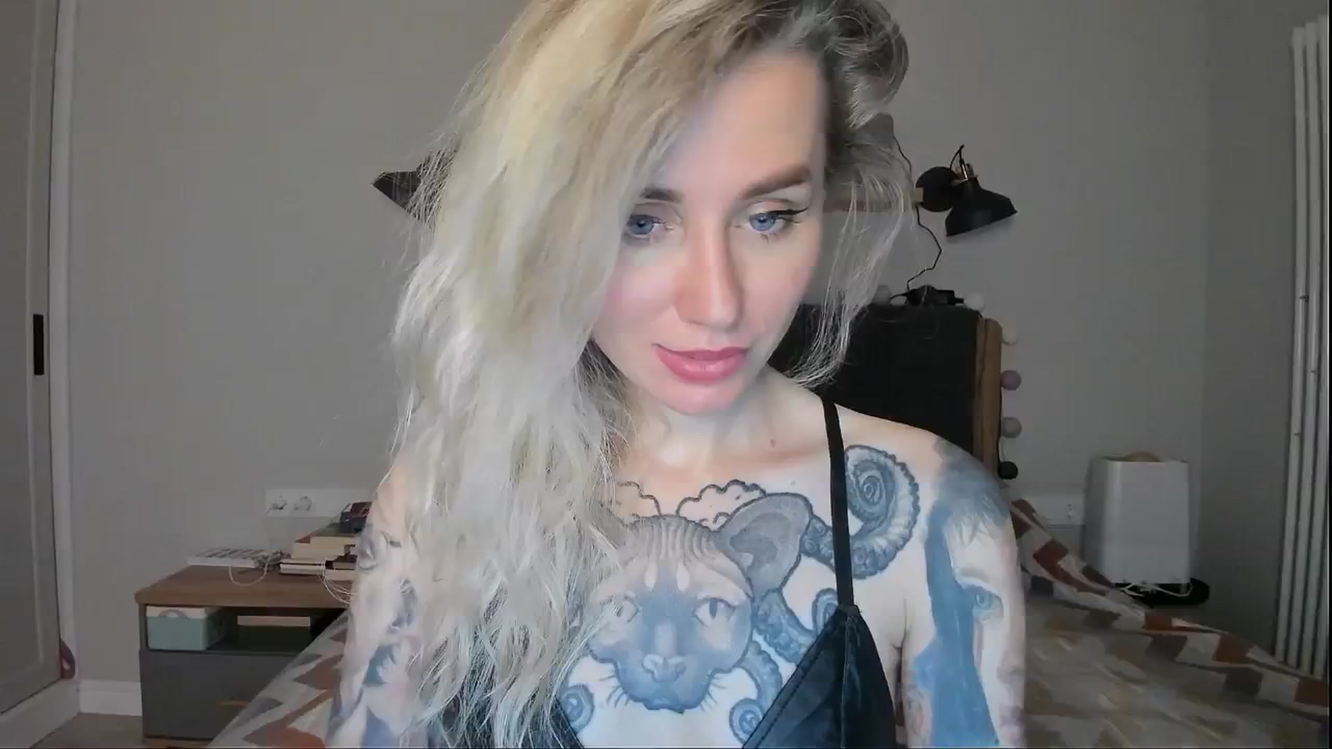 Gallery image thumbnail from Alexa_Smithhh's myfreecams stream on, 08/23/2024, 21:06 image 11 of 20