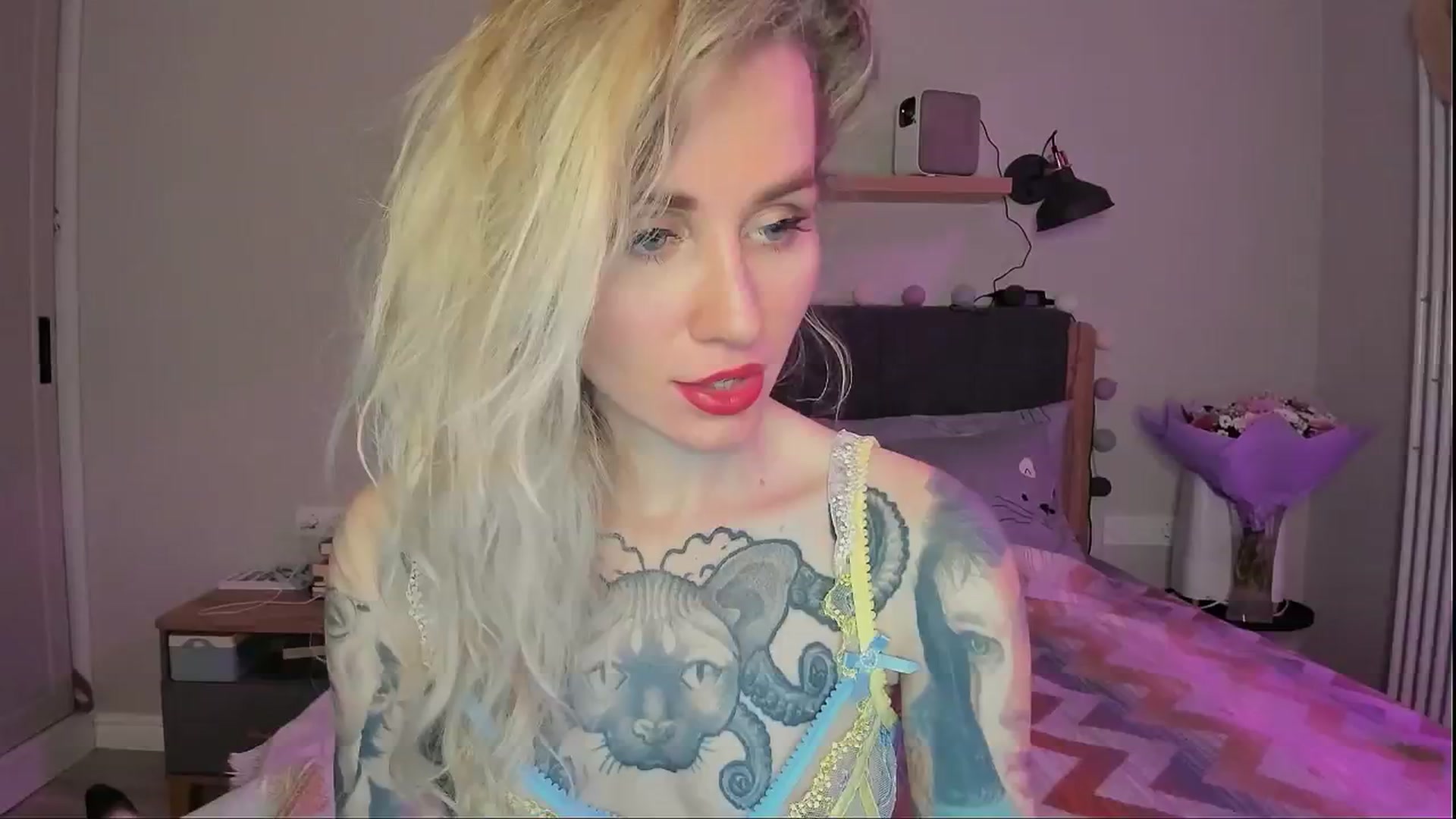 Gallery image thumbnail from Alexa_Smithhh's myfreecams stream on, 08/26/2024, 18:04 image 10 of 20