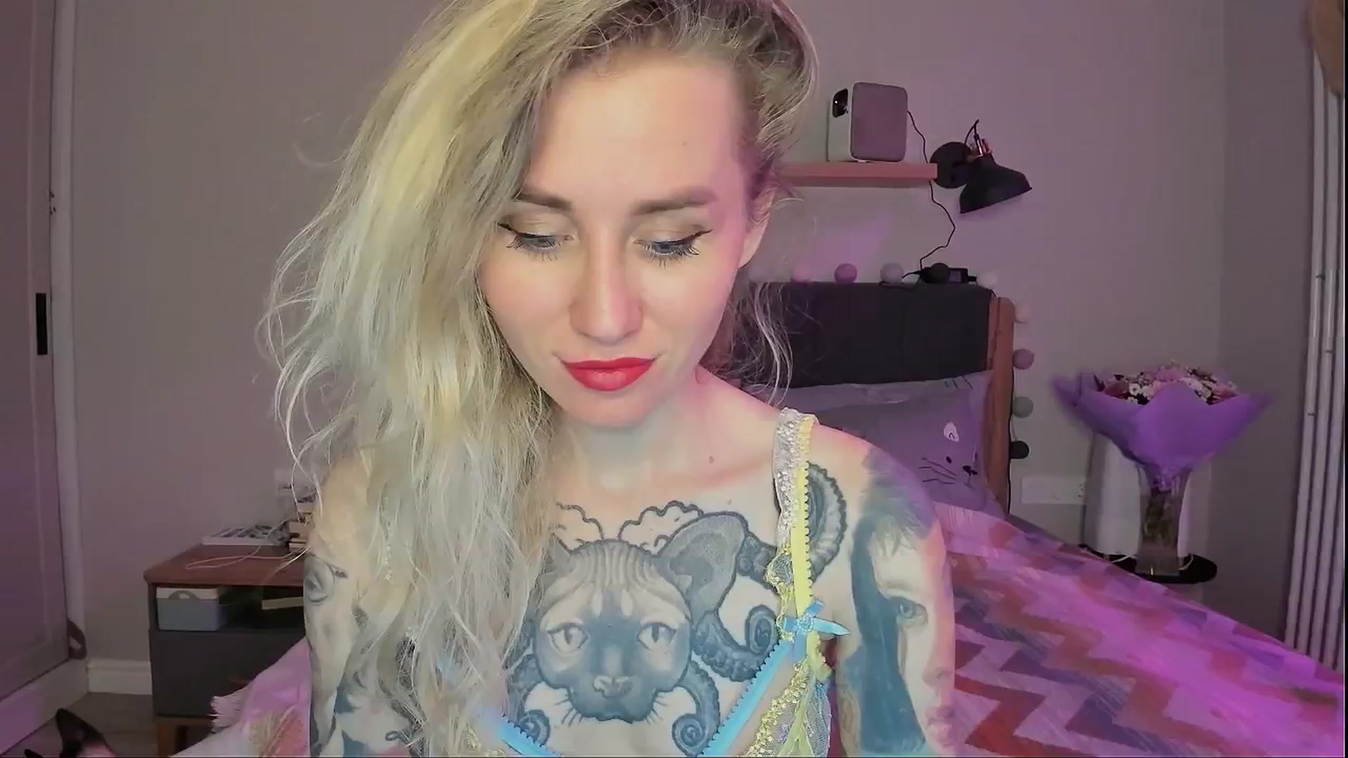 Gallery image thumbnail from Alexa_Smithhh's myfreecams stream on, 08/26/2024, 18:04 image 12 of 20
