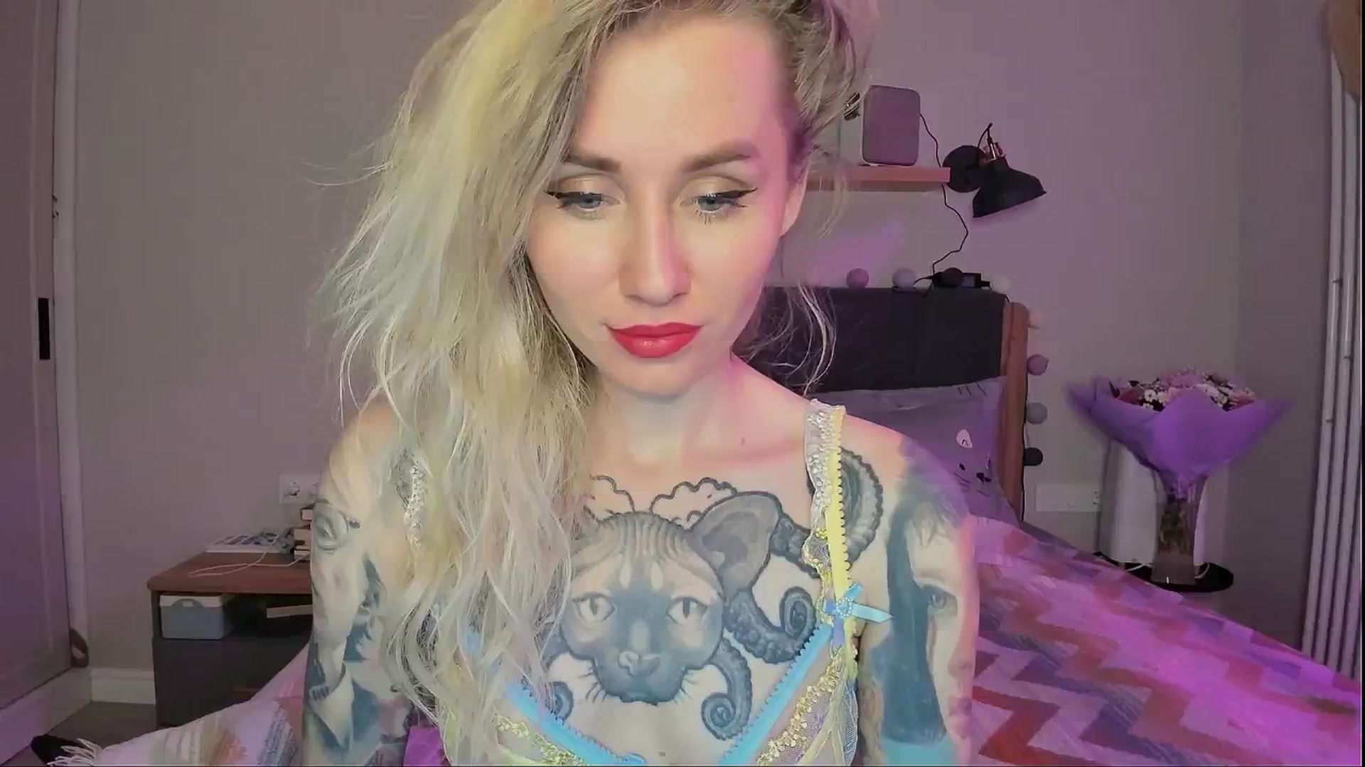 Gallery image thumbnail from Alexa_Smithhh's myfreecams stream on, 08/26/2024, 18:04 image 4 of 20