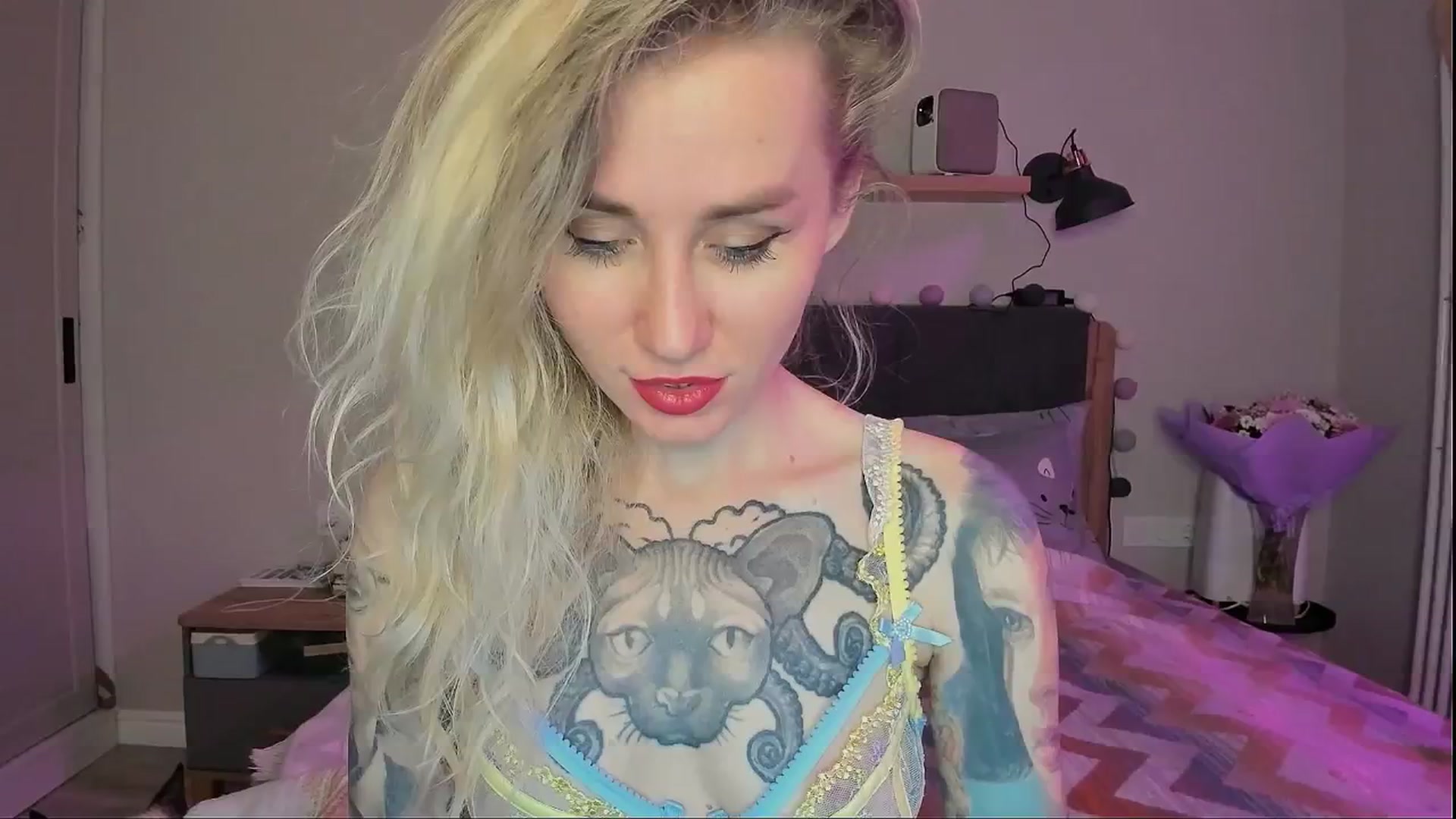 Gallery image thumbnail from Alexa_Smithhh's myfreecams stream on, 08/26/2024, 18:04 image 17 of 20