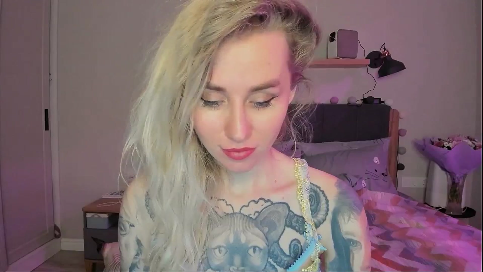 Gallery image thumbnail from Alexa_Smithhh's myfreecams stream on, 08/26/2024, 20:14 image 20 of 20
