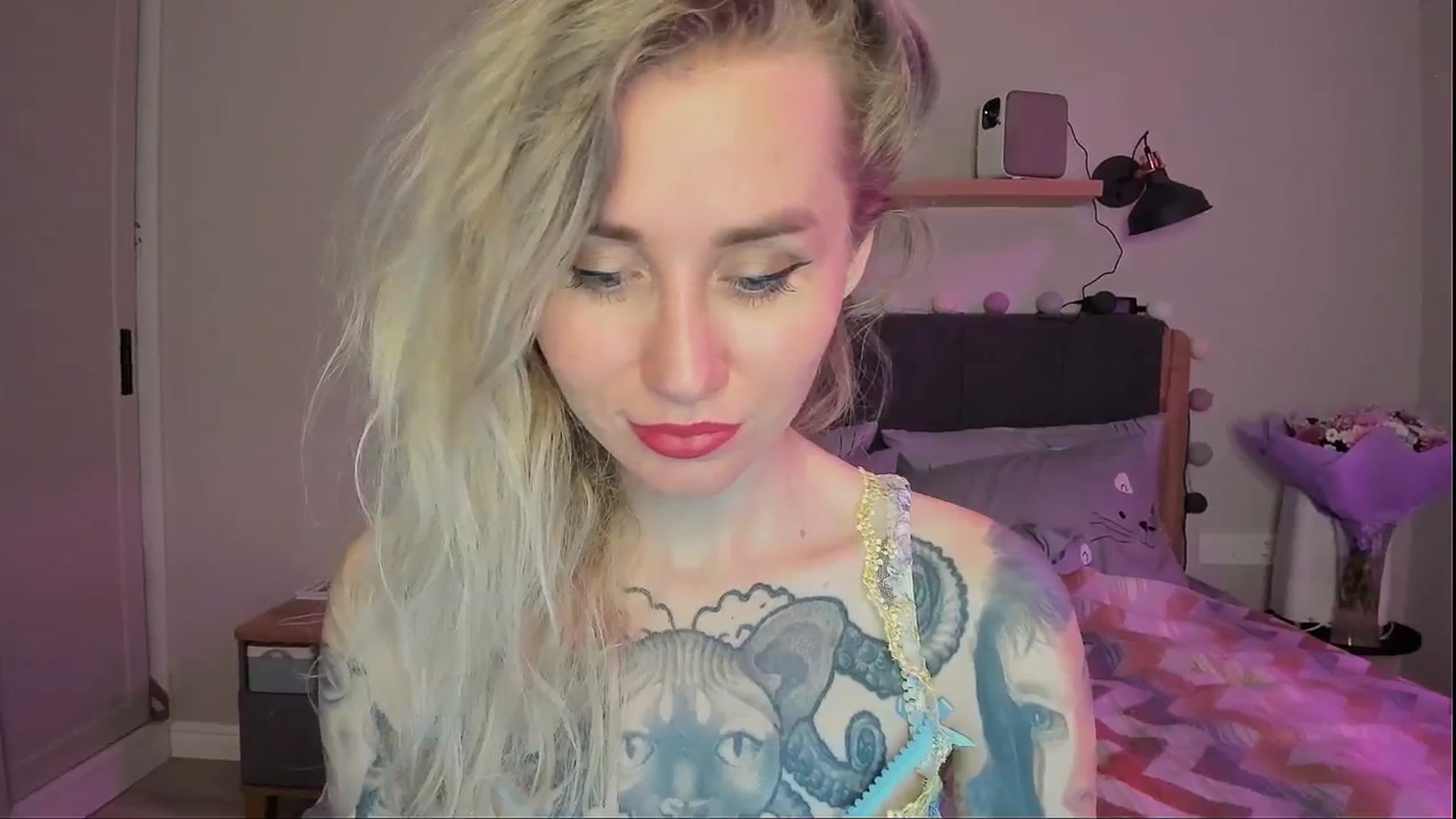 Gallery image thumbnail from Alexa_Smithhh's myfreecams stream on, 08/26/2024, 20:14 image 14 of 20