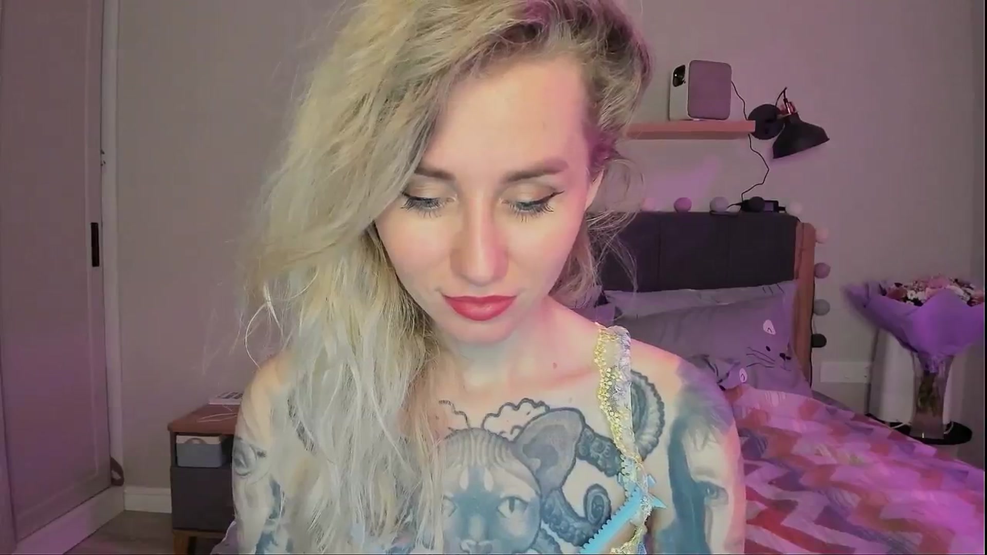 Gallery image thumbnail from Alexa_Smithhh's myfreecams stream on, 08/26/2024, 20:14 image 17 of 20