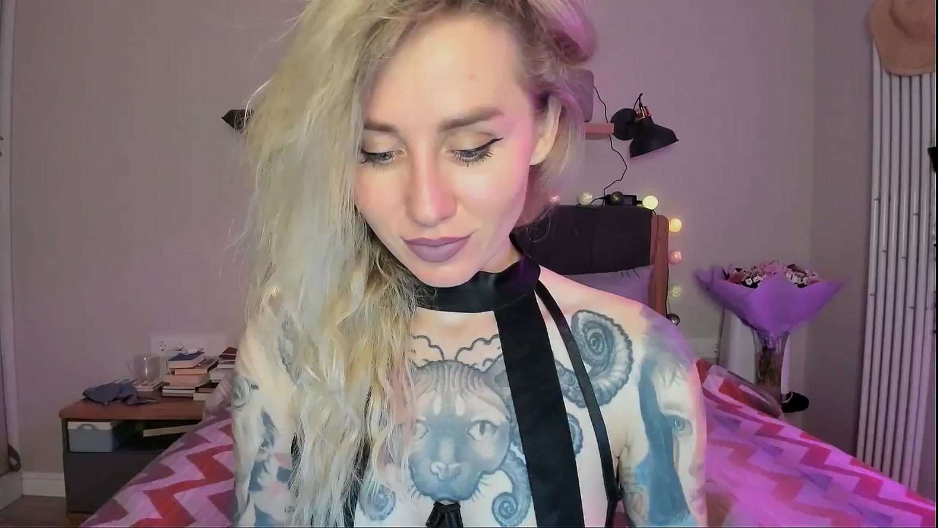 Gallery image thumbnail from Alexa_Smithhh's myfreecams stream on, 08/27/2024, 19:18 image 3 of 20