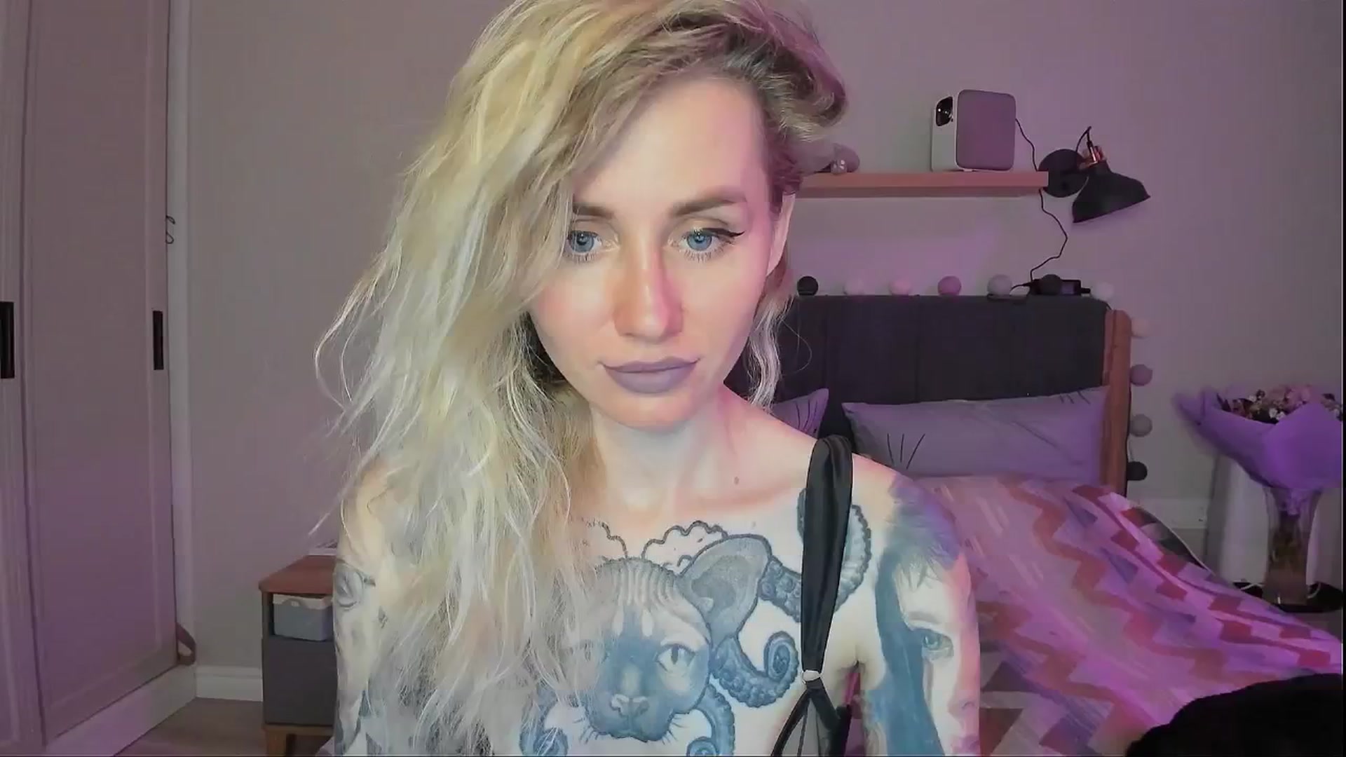 Gallery image thumbnail from Alexa_Smithhh's myfreecams stream on, 08/30/2024, 17:45 image 18 of 20
