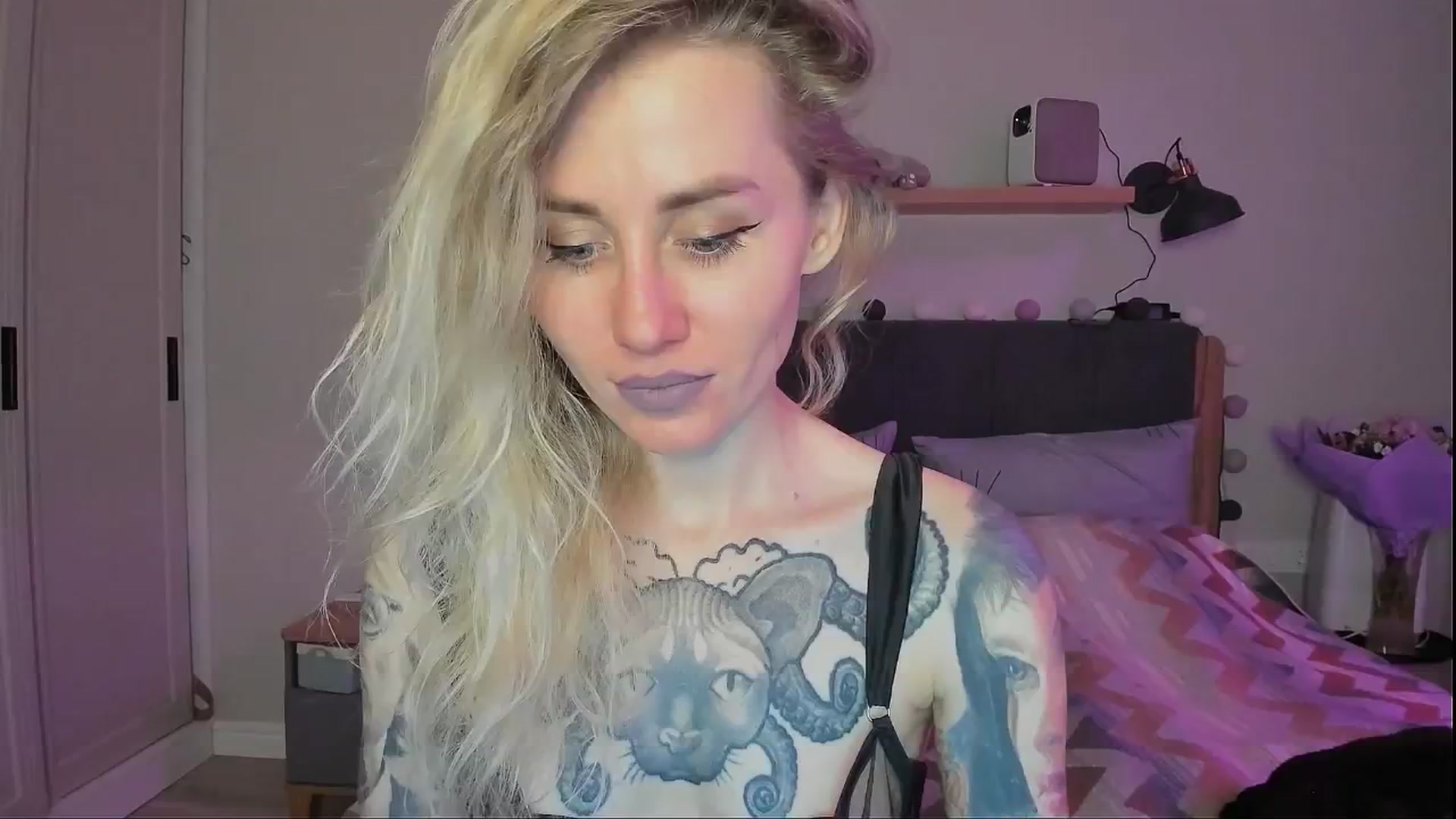 Gallery image thumbnail from Alexa_Smithhh's myfreecams stream on, 08/30/2024, 17:45 image 10 of 20