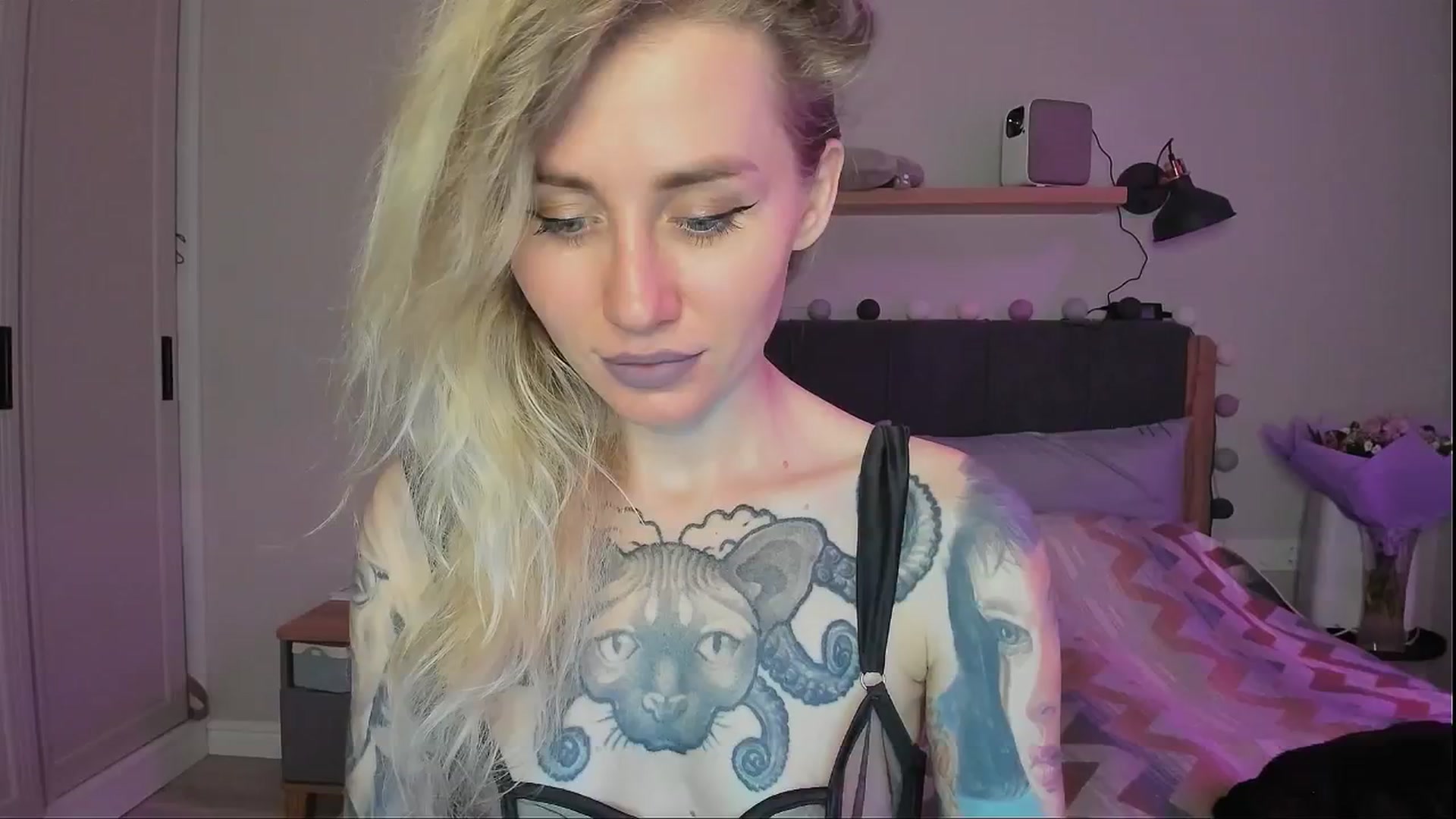 Gallery image thumbnail from Alexa_Smithhh's myfreecams stream on, 08/30/2024, 17:45 image 5 of 20