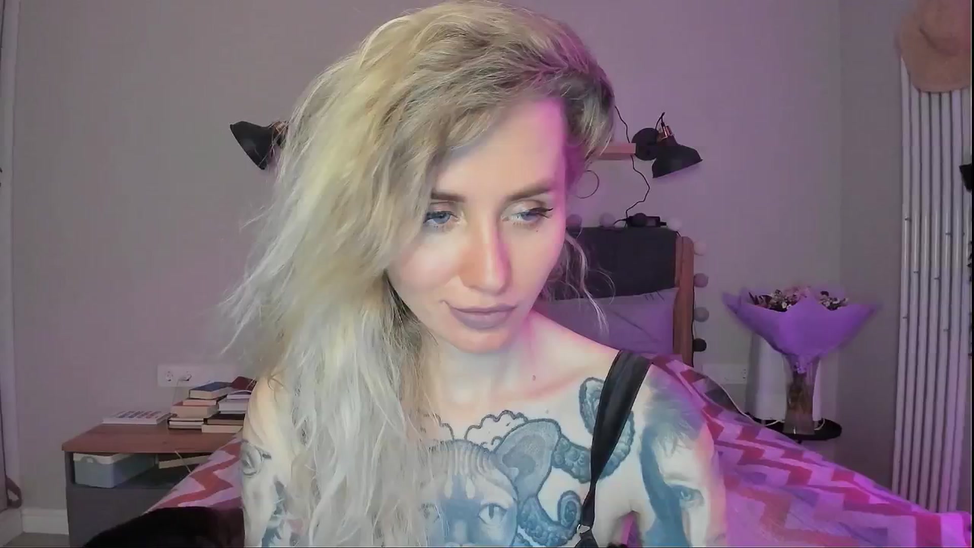 Gallery image thumbnail from Alexa_Smithhh's myfreecams stream on, 08/30/2024, 21:27 image 17 of 20