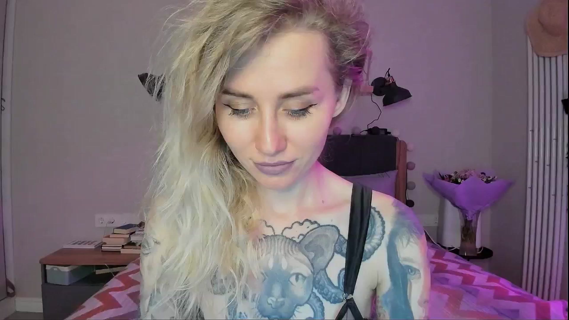 Gallery image thumbnail from Alexa_Smithhh's myfreecams stream on, 08/30/2024, 21:27 image 8 of 20