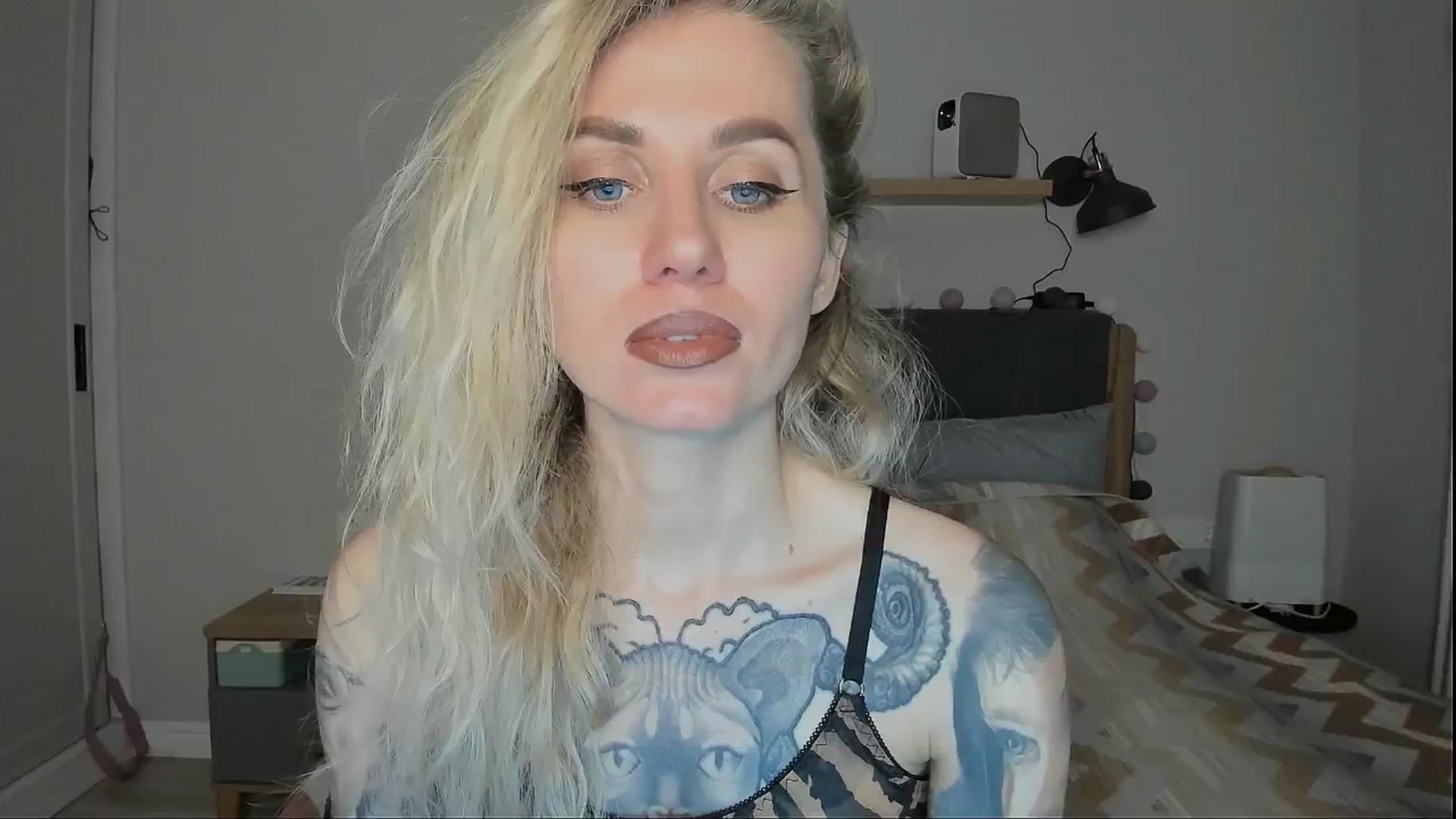 Gallery image thumbnail from Alexa_Smithhh's myfreecams stream on, 09/02/2024, 19:05 image 14 of 20