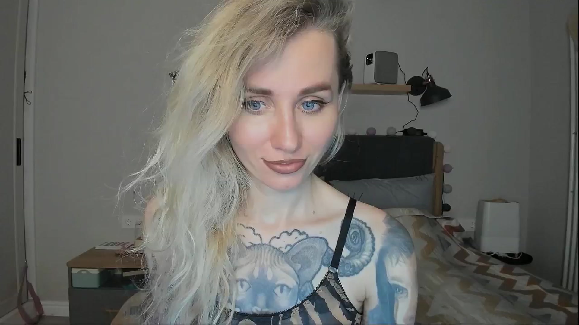 Gallery image thumbnail from Alexa_Smithhh's myfreecams stream on, 09/02/2024, 20:53 image 8 of 20