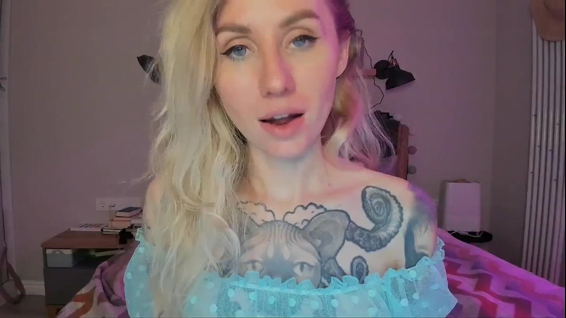 Gallery image thumbnail from Alexa_Smithhh's myfreecams stream on, 09/03/2024, 19:19 image 16 of 20