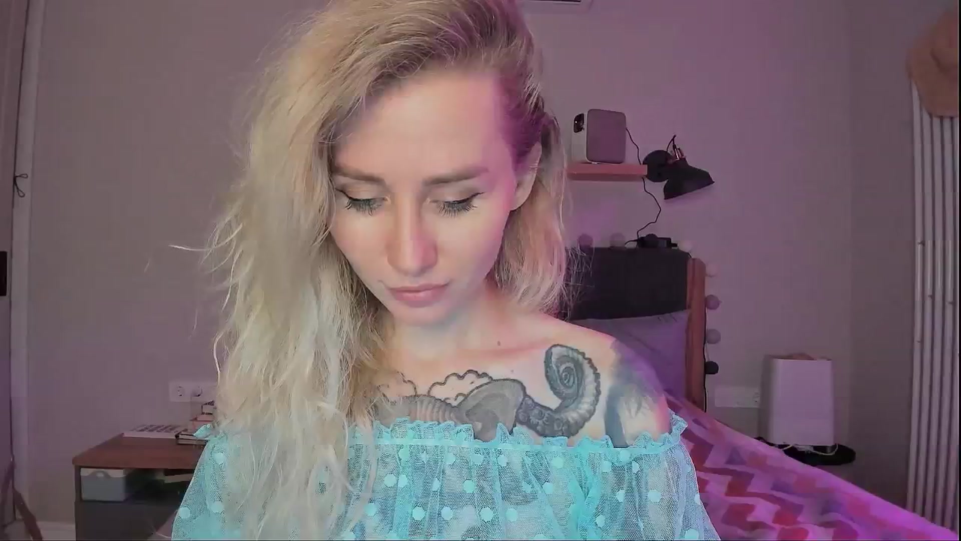 Gallery image thumbnail from Alexa_Smithhh's myfreecams stream on, 09/03/2024, 20:34 image 13 of 20