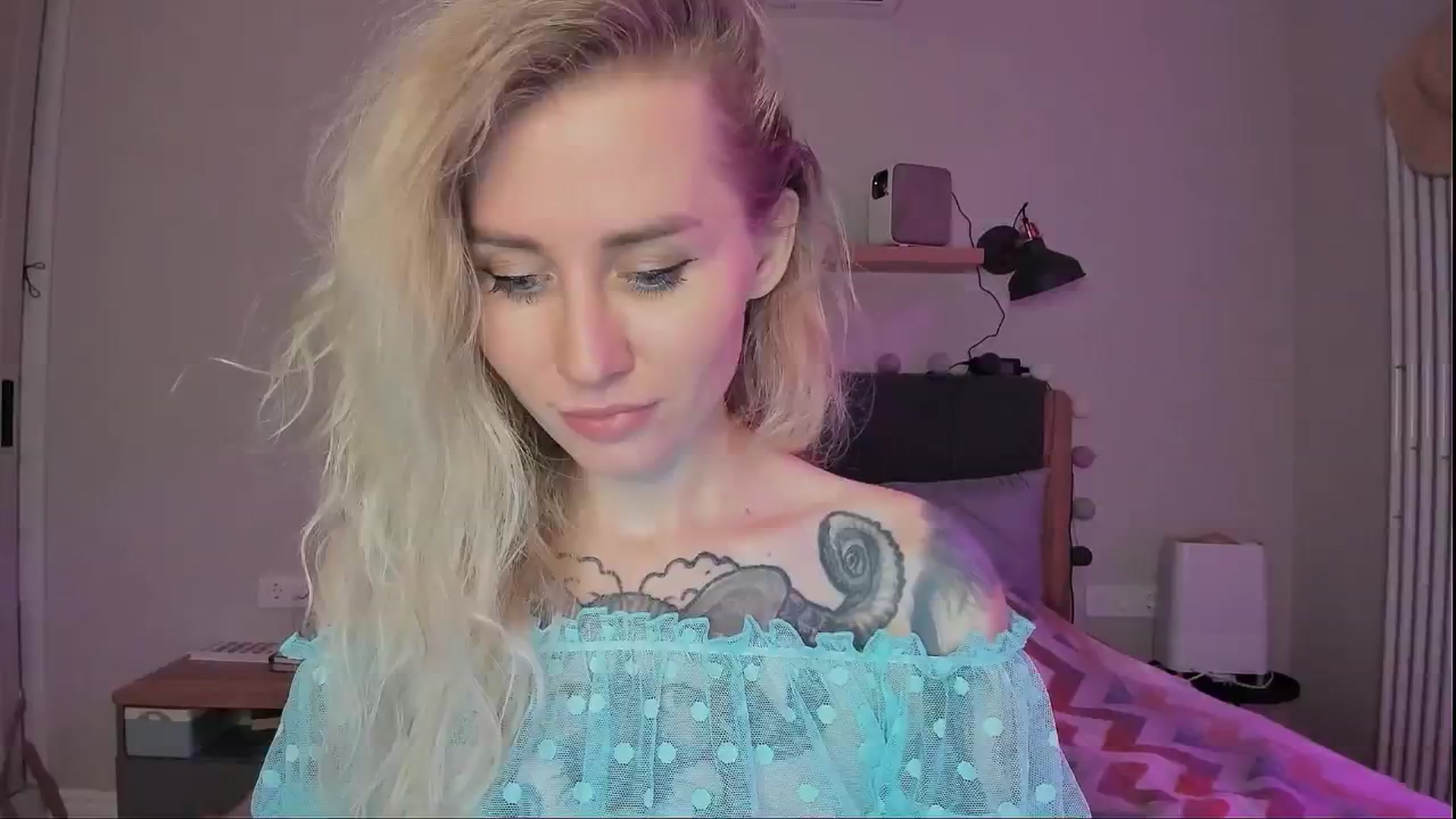 Gallery image thumbnail from Alexa_Smithhh's myfreecams stream on, 09/03/2024, 20:34 image 6 of 20