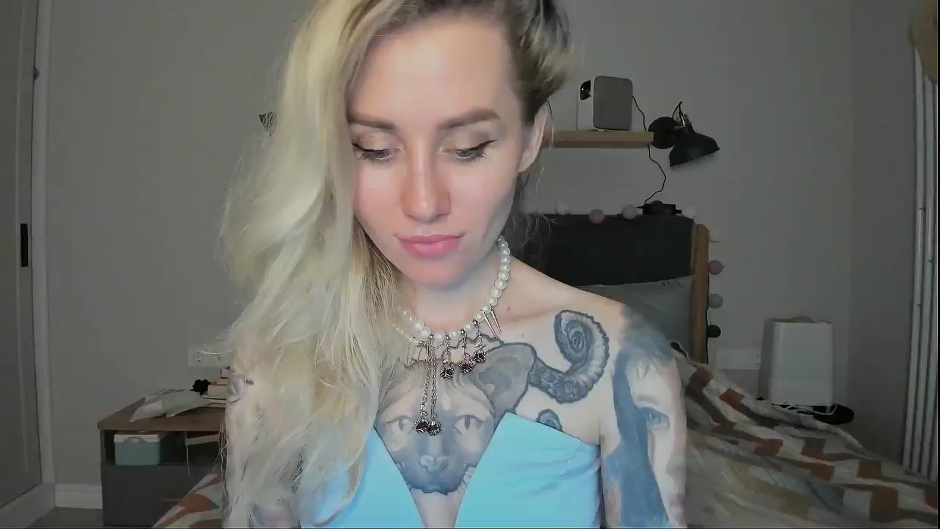 Gallery image thumbnail from Alexa_Smithhh's myfreecams stream on, 09/05/2024, 18:48 image 9 of 20