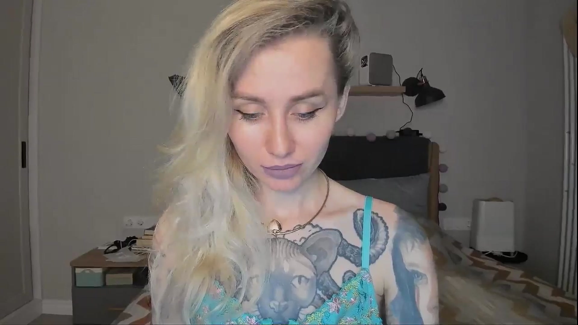 Gallery image thumbnail from Alexa_Smithhh's myfreecams stream on, 09/06/2024, 20:37 image 13 of 20