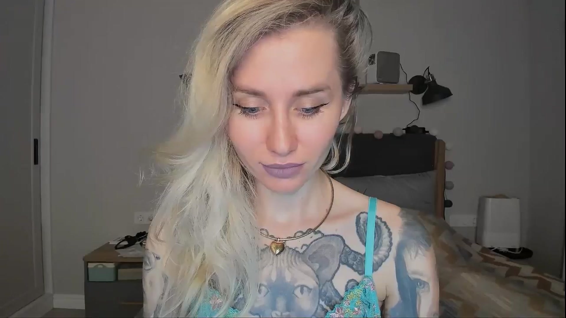 Gallery image thumbnail from Alexa_Smithhh's myfreecams stream on, 09/06/2024, 20:37 image 17 of 20