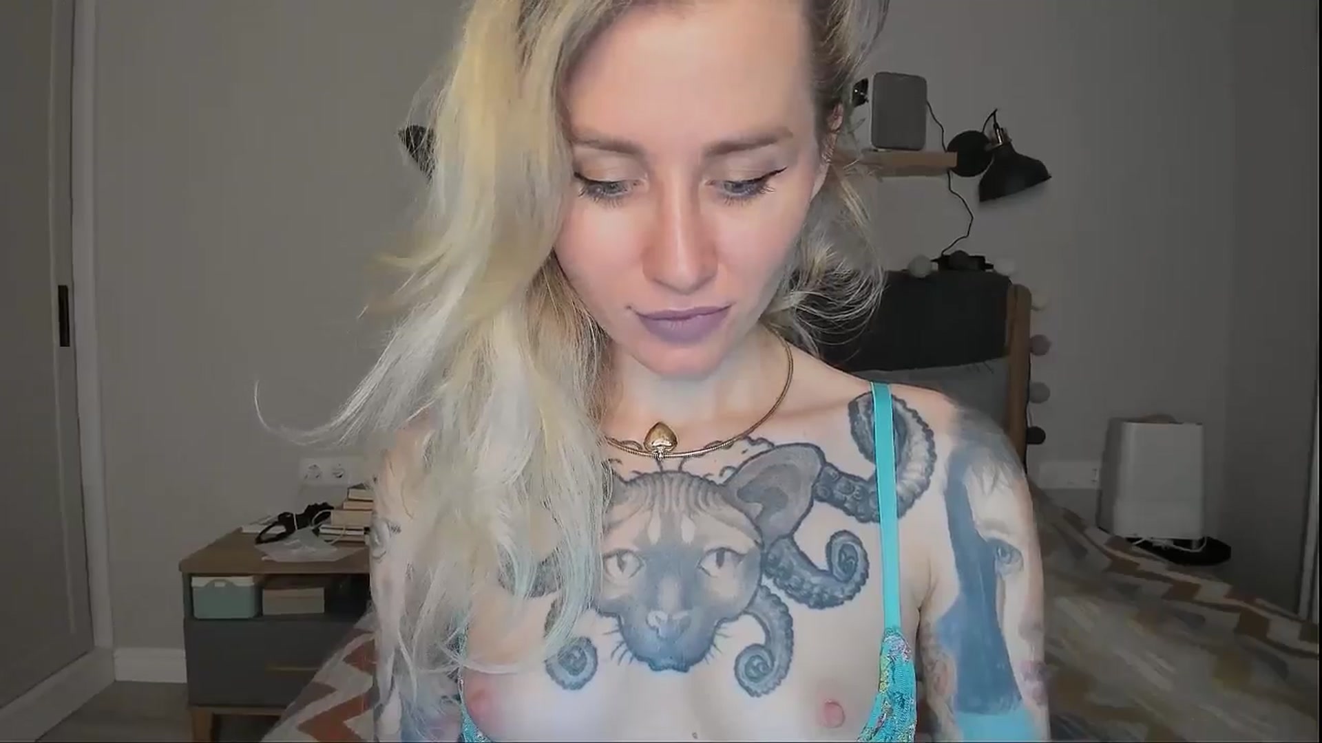 Gallery image thumbnail from Alexa_Smithhh's myfreecams stream on, 09/06/2024, 20:37 image 6 of 20