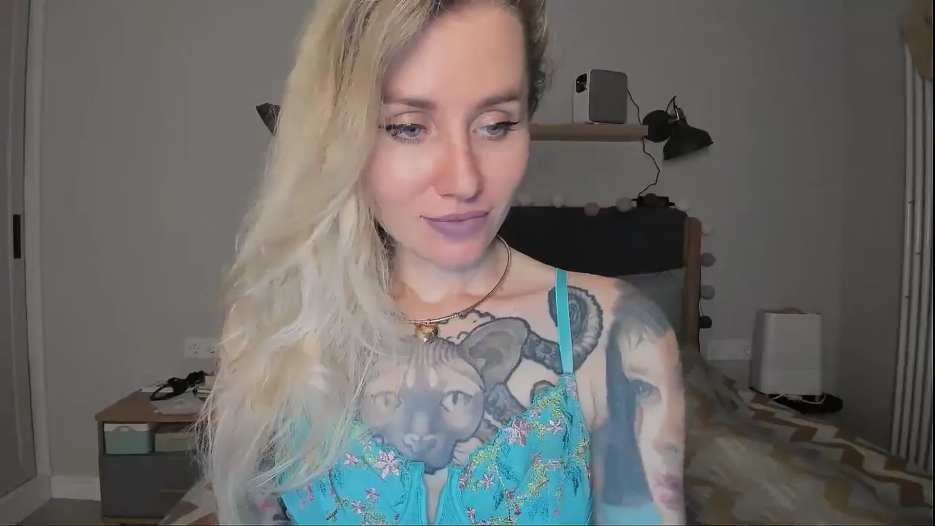 Gallery image thumbnail from Alexa_Smithhh's myfreecams stream on, 09/06/2024, 21:29 image 18 of 20
