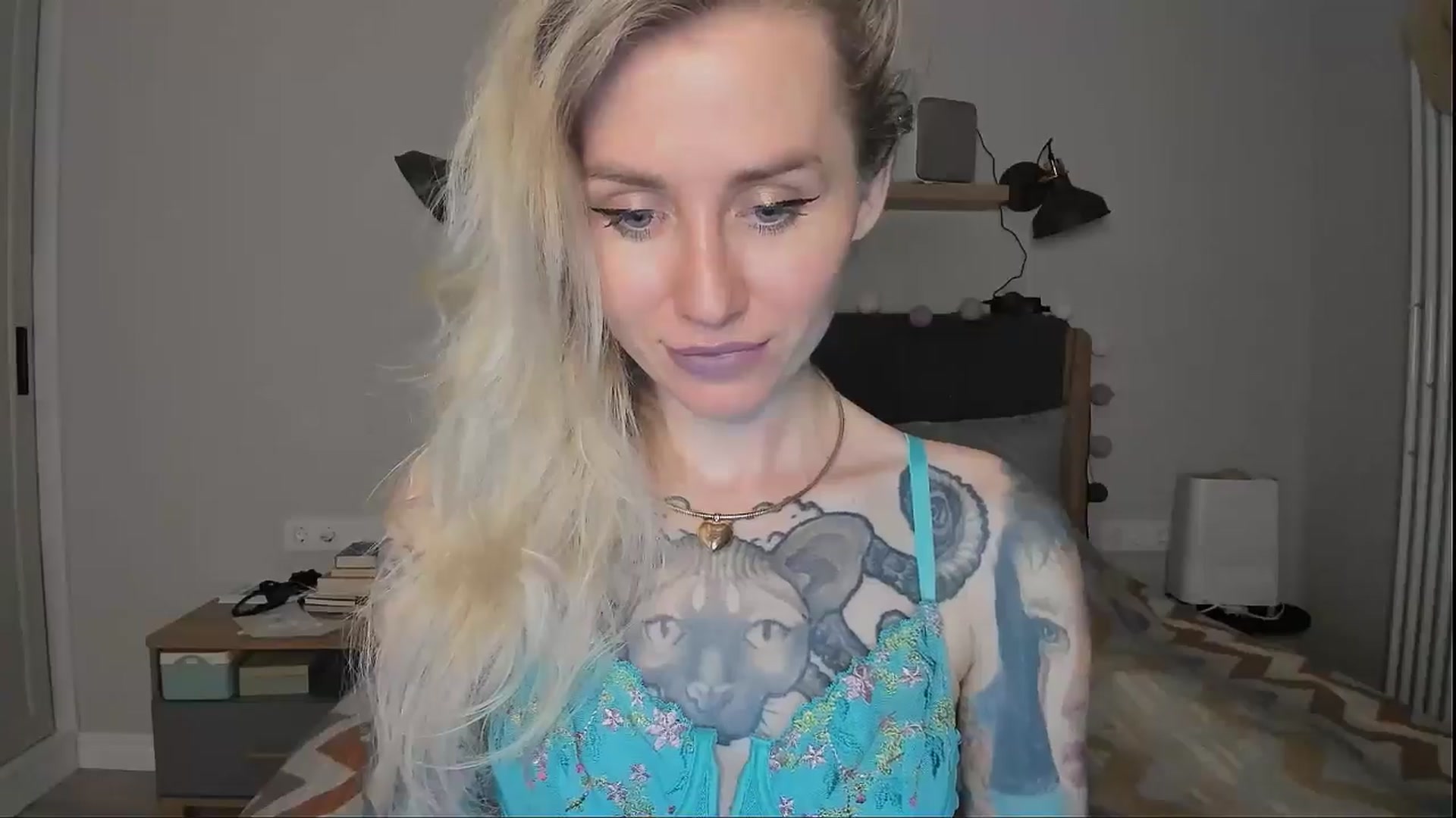 Gallery image thumbnail from Alexa_Smithhh's myfreecams stream on, 09/06/2024, 21:29 image 12 of 20