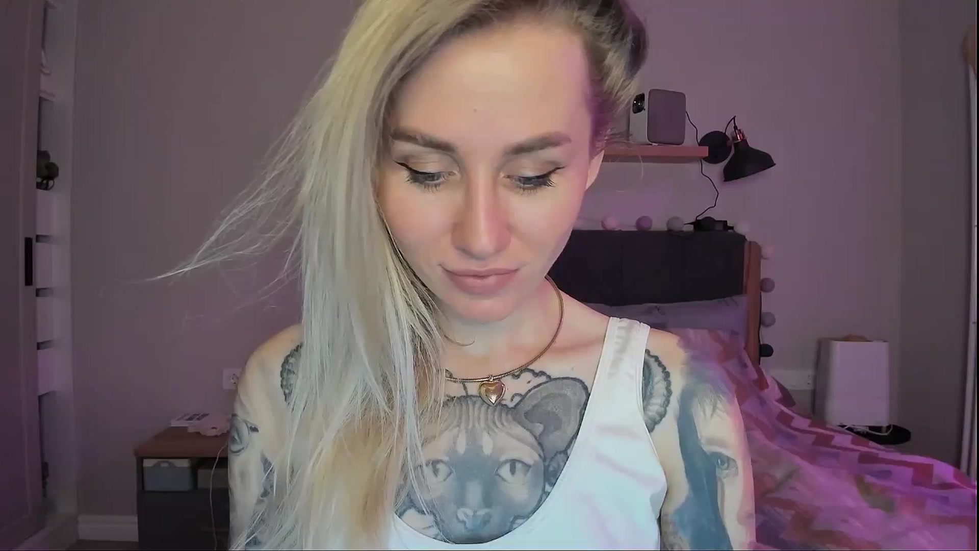 Gallery image thumbnail from Alexa_Smithhh's myfreecams stream on, 09/09/2024, 19:33 image 9 of 20