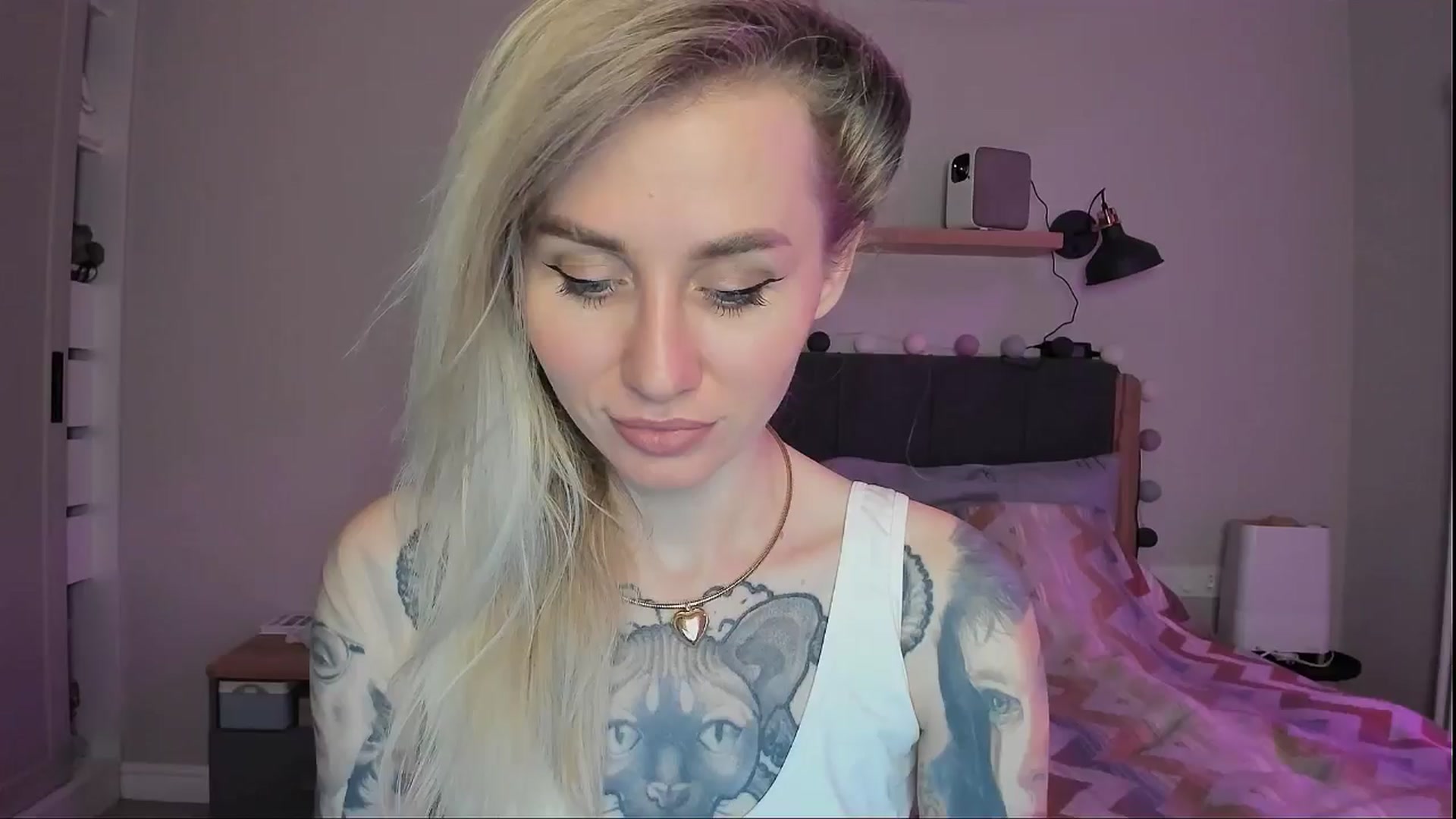 Gallery image thumbnail from Alexa_Smithhh's myfreecams stream on, 09/09/2024, 19:33 image 1 of 20
