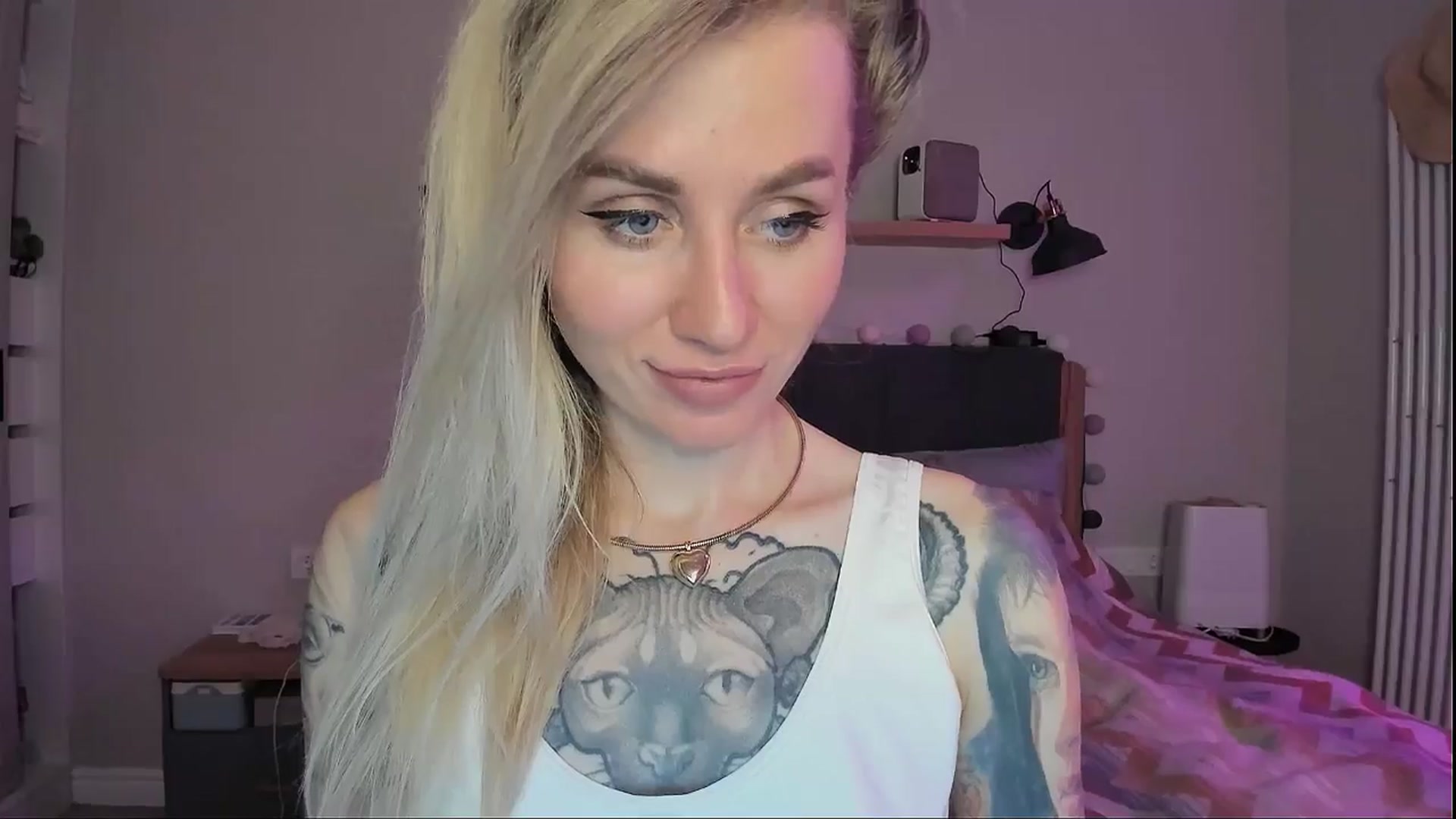 Gallery image thumbnail from Alexa_Smithhh's myfreecams stream on, 09/09/2024, 19:33 image 3 of 20