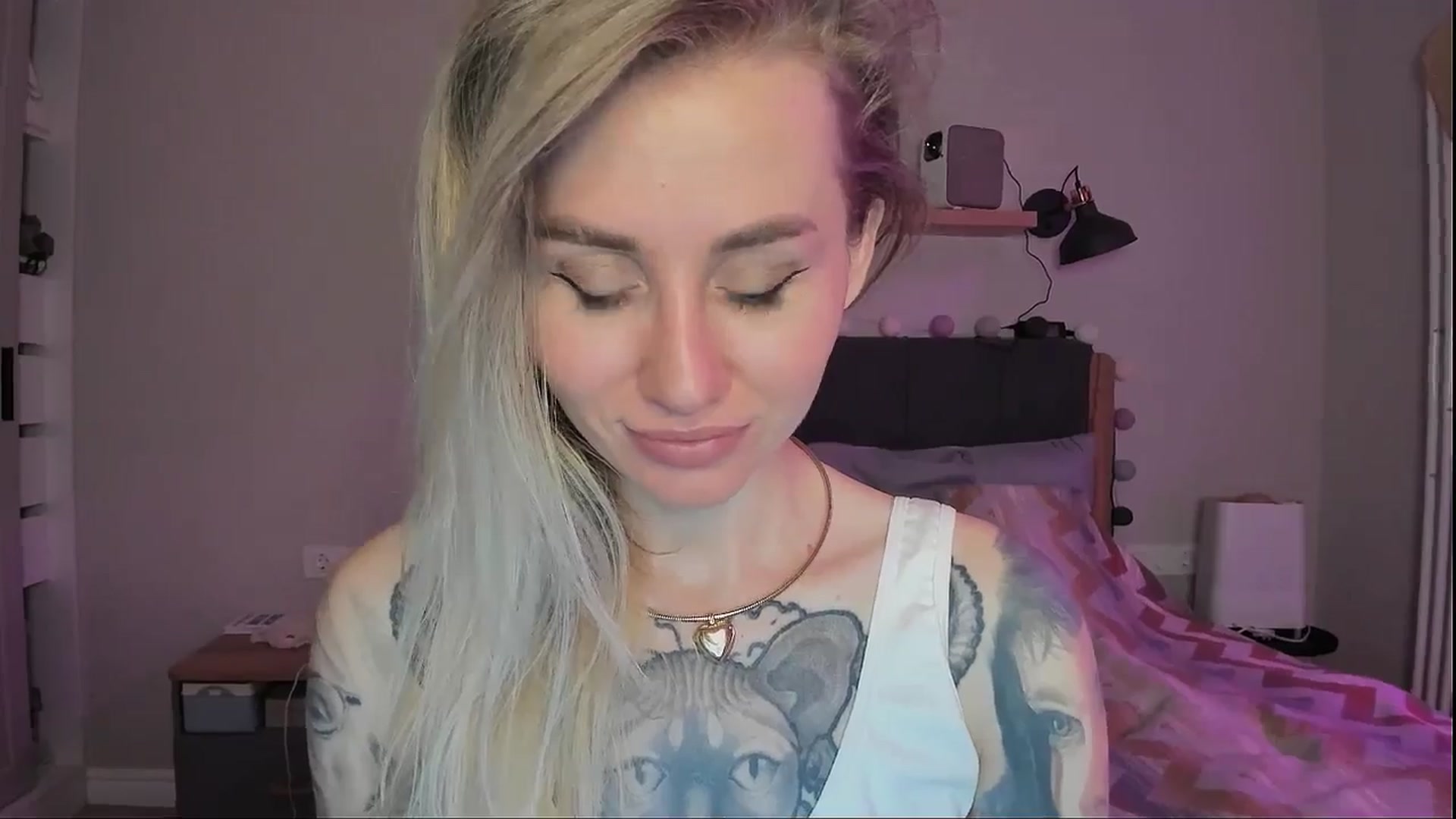 Gallery image thumbnail from Alexa_Smithhh's myfreecams stream on, 09/09/2024, 19:33 image 6 of 20