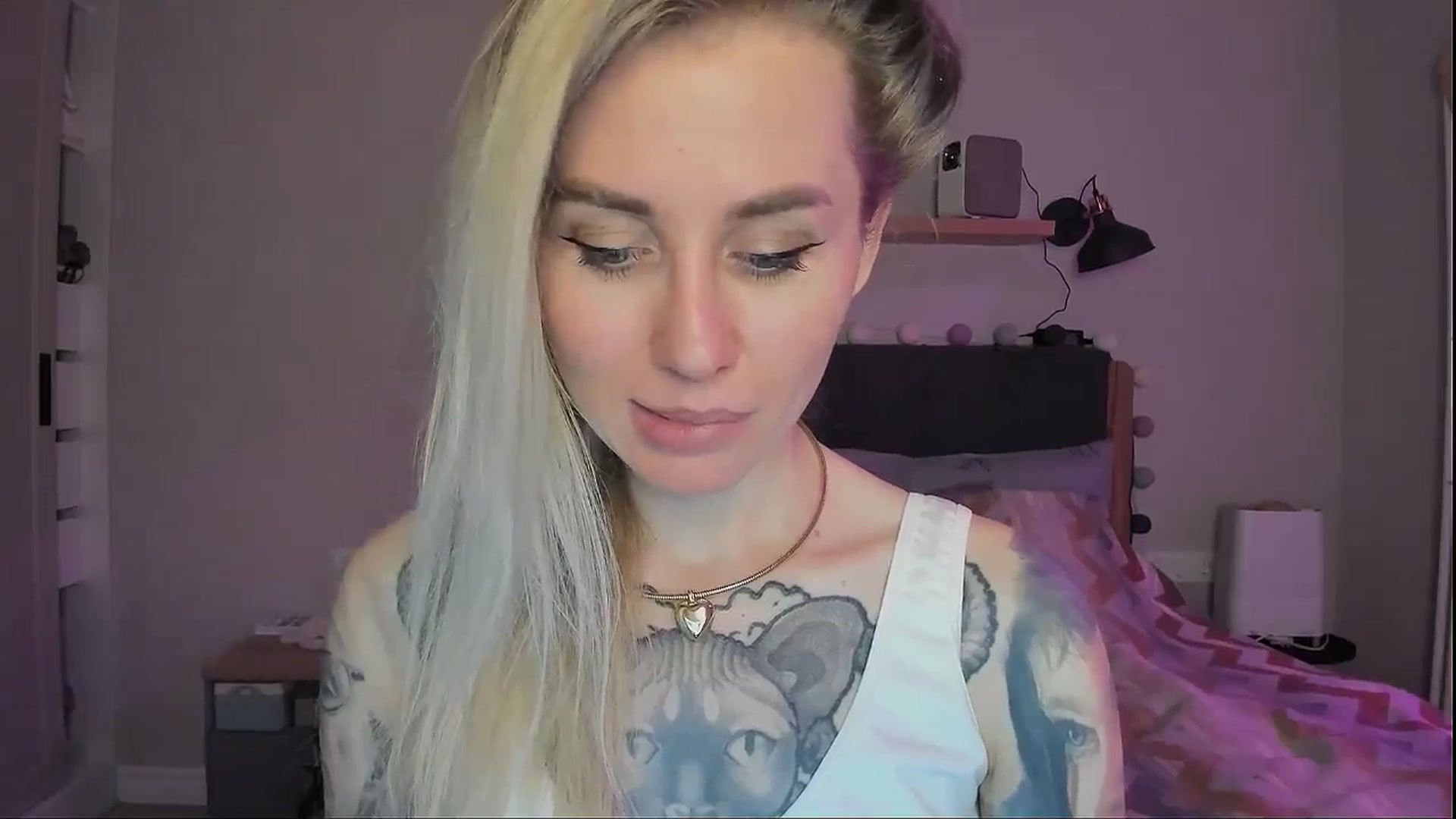 Gallery image thumbnail from Alexa_Smithhh's myfreecams stream on, 09/09/2024, 19:33 image 20 of 20