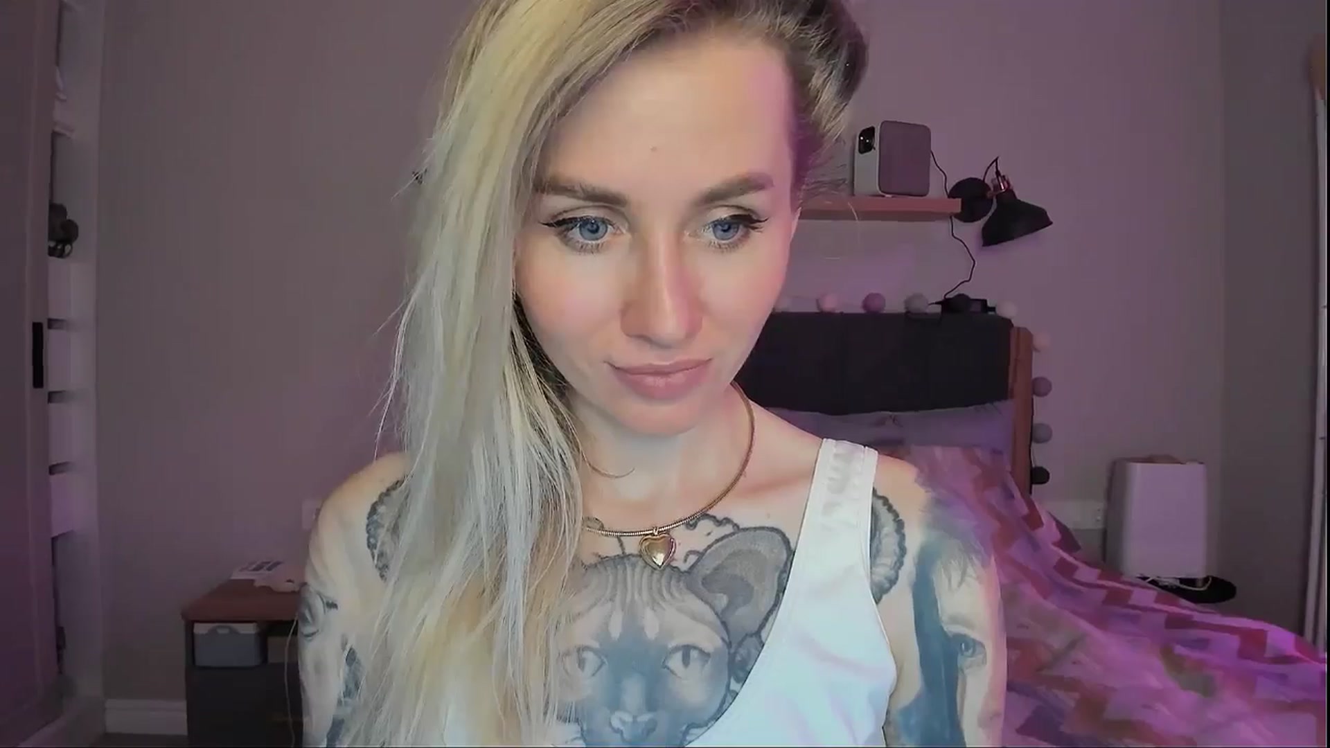 Gallery image thumbnail from Alexa_Smithhh's myfreecams stream on, 09/09/2024, 19:33 image 12 of 20