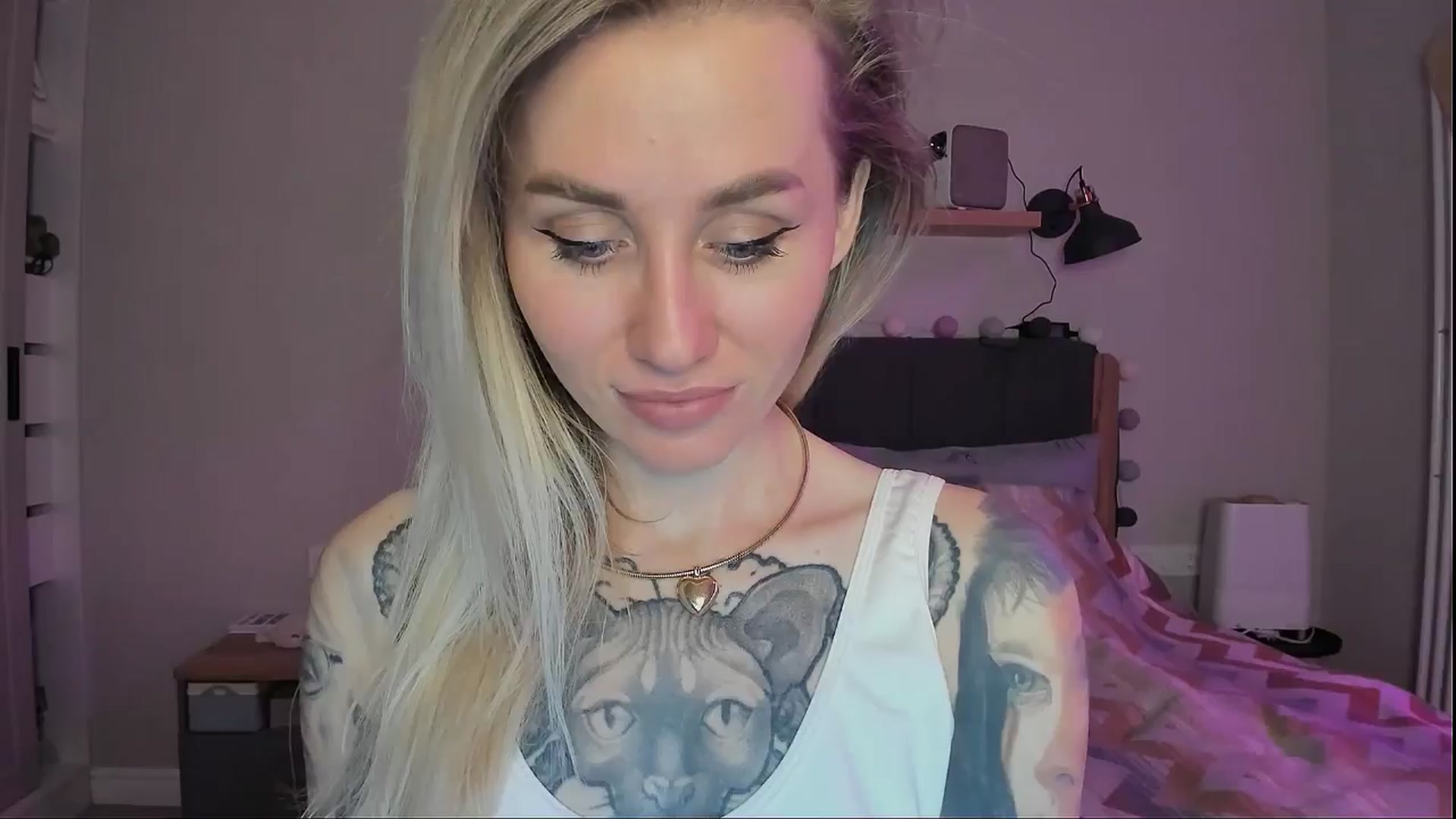 Gallery image thumbnail from Alexa_Smithhh's myfreecams stream on, 09/09/2024, 19:33 image 8 of 20