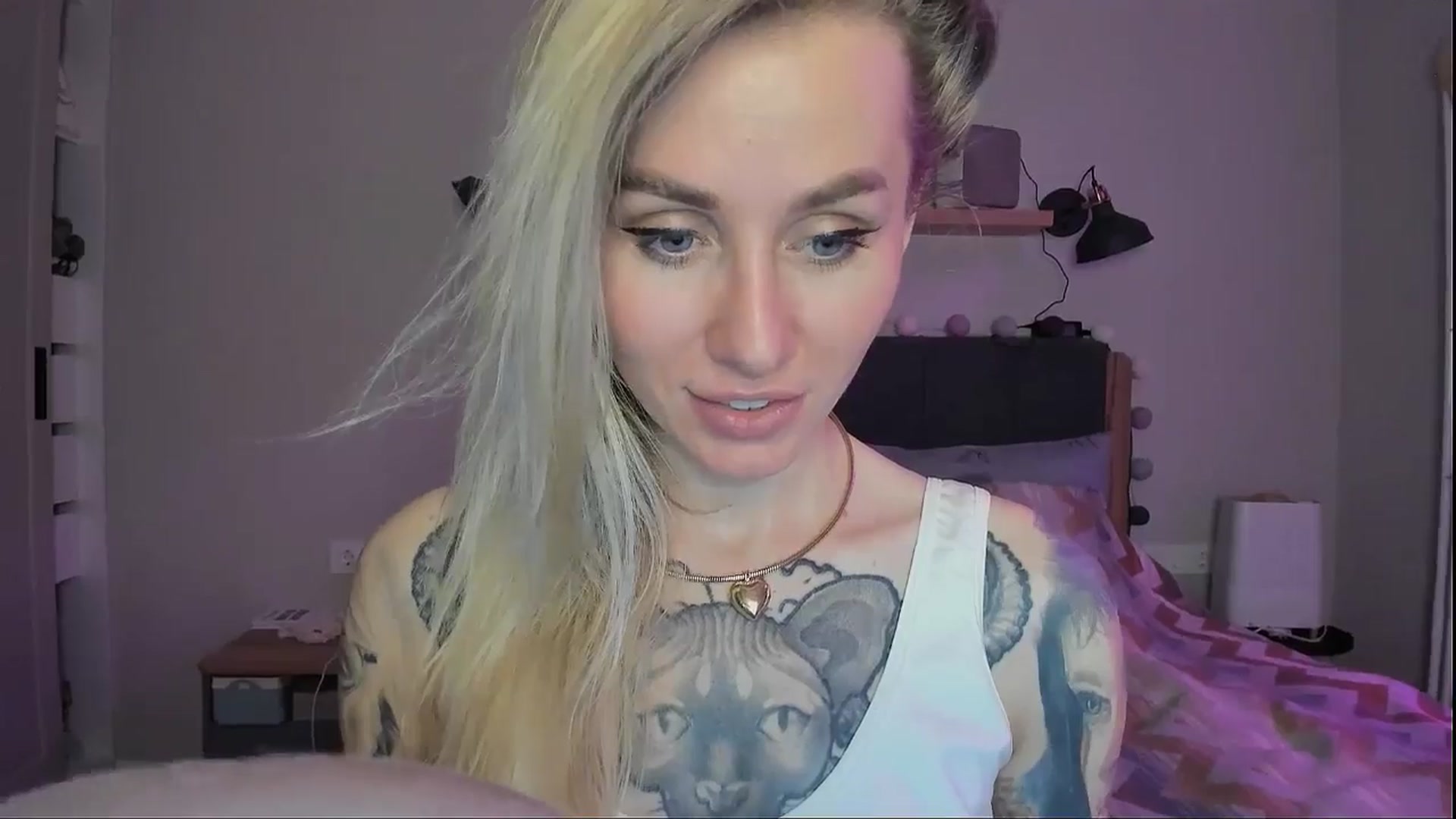 Gallery image thumbnail from Alexa_Smithhh's myfreecams stream on, 09/09/2024, 19:33 image 11 of 20