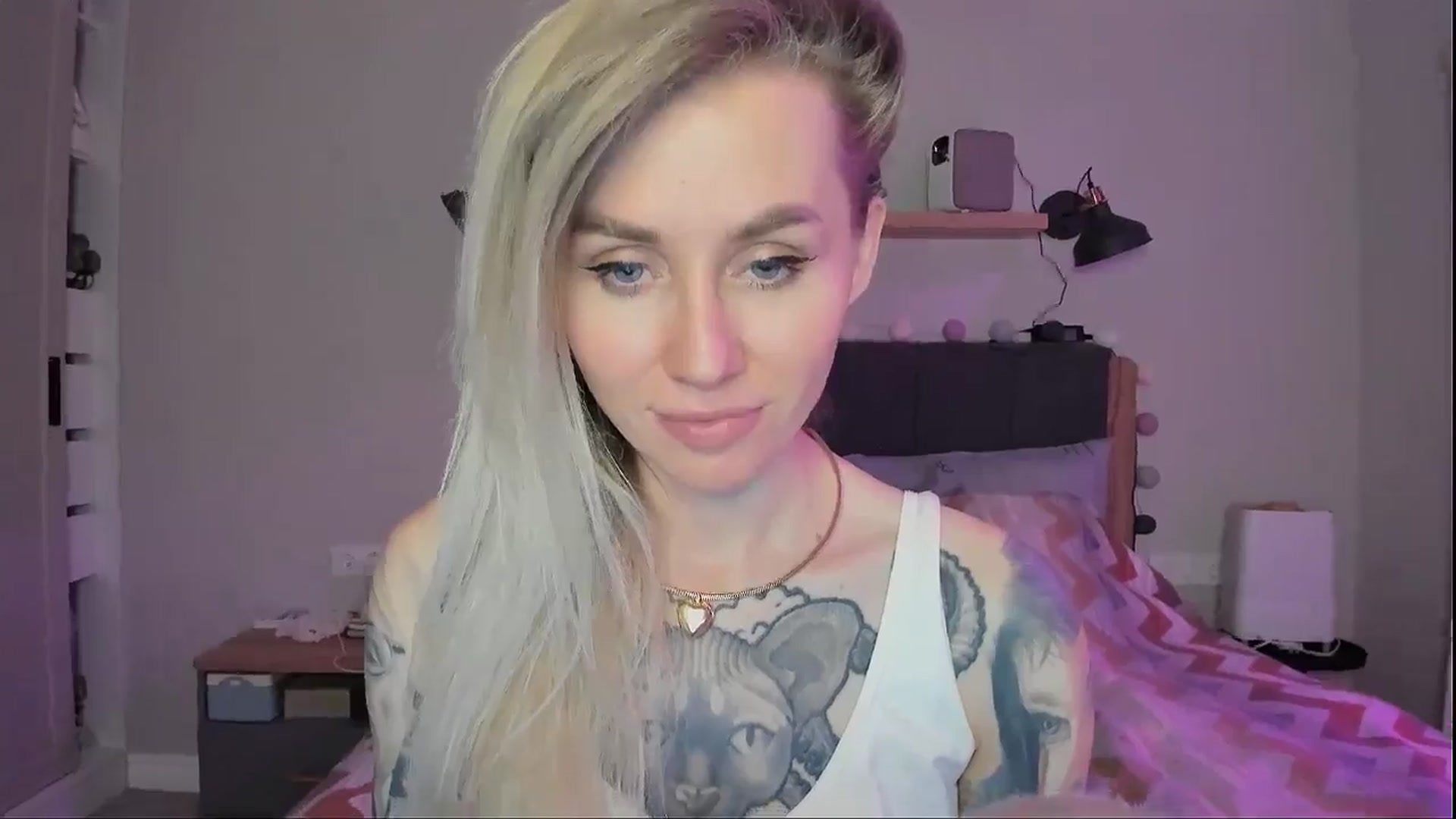 Gallery image thumbnail from Alexa_Smithhh's myfreecams stream on, 09/09/2024, 20:58 image 4 of 20