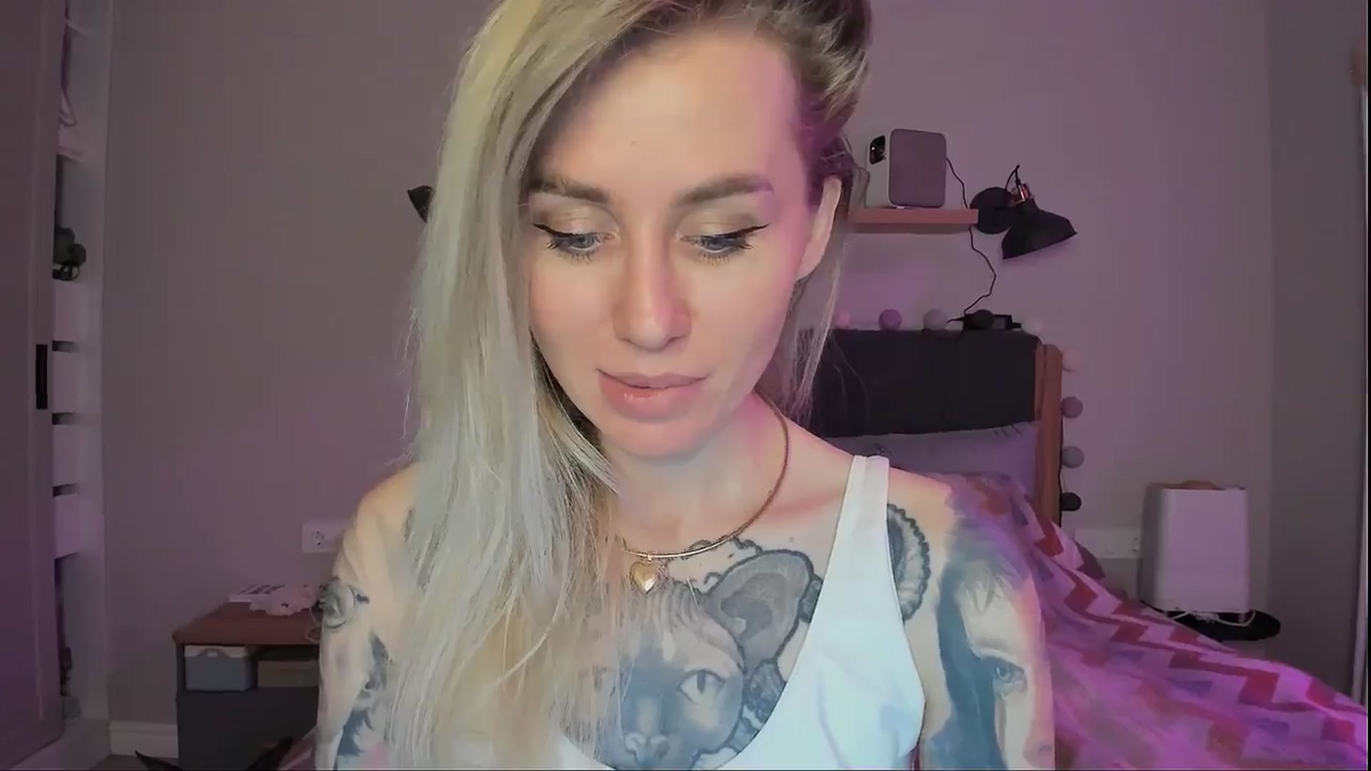 Gallery image thumbnail from Alexa_Smithhh's myfreecams stream on, 09/09/2024, 20:58 image 19 of 20