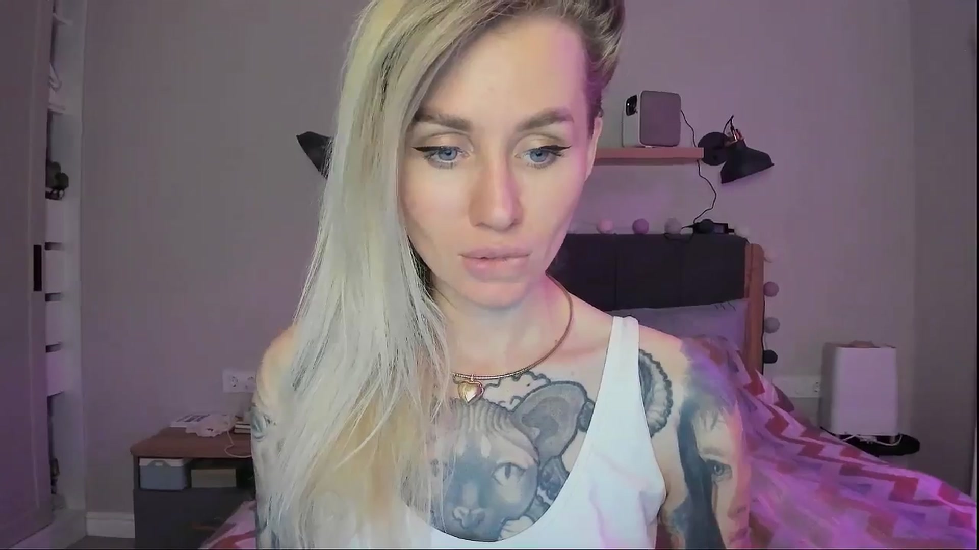 Gallery image thumbnail from Alexa_Smithhh's myfreecams stream on, 09/09/2024, 20:58 image 3 of 20