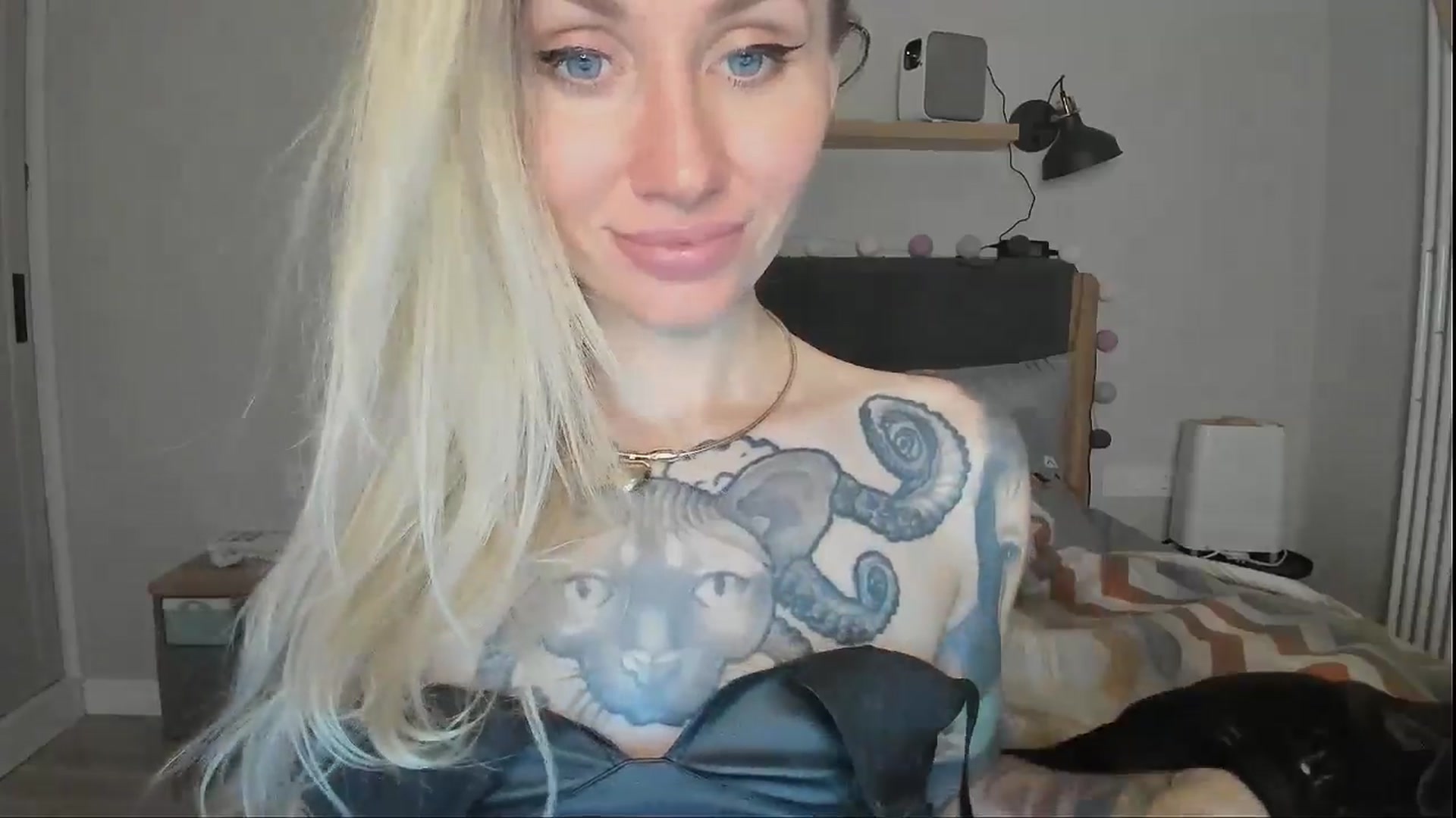 Gallery image thumbnail from Alexa_Smithhh's myfreecams stream on, 09/10/2024, 21:09 image 15 of 20