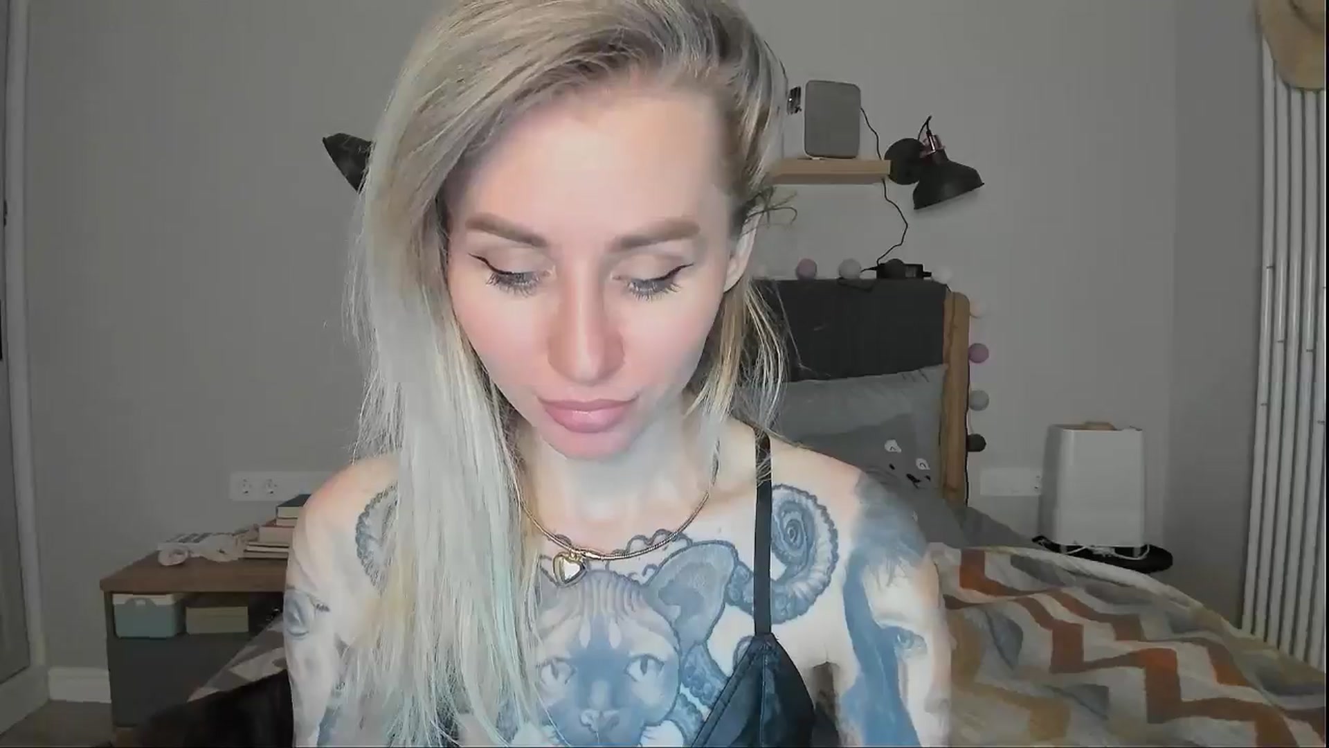 Gallery image thumbnail from Alexa_Smithhh's myfreecams stream on, 09/10/2024, 21:09 image 8 of 20
