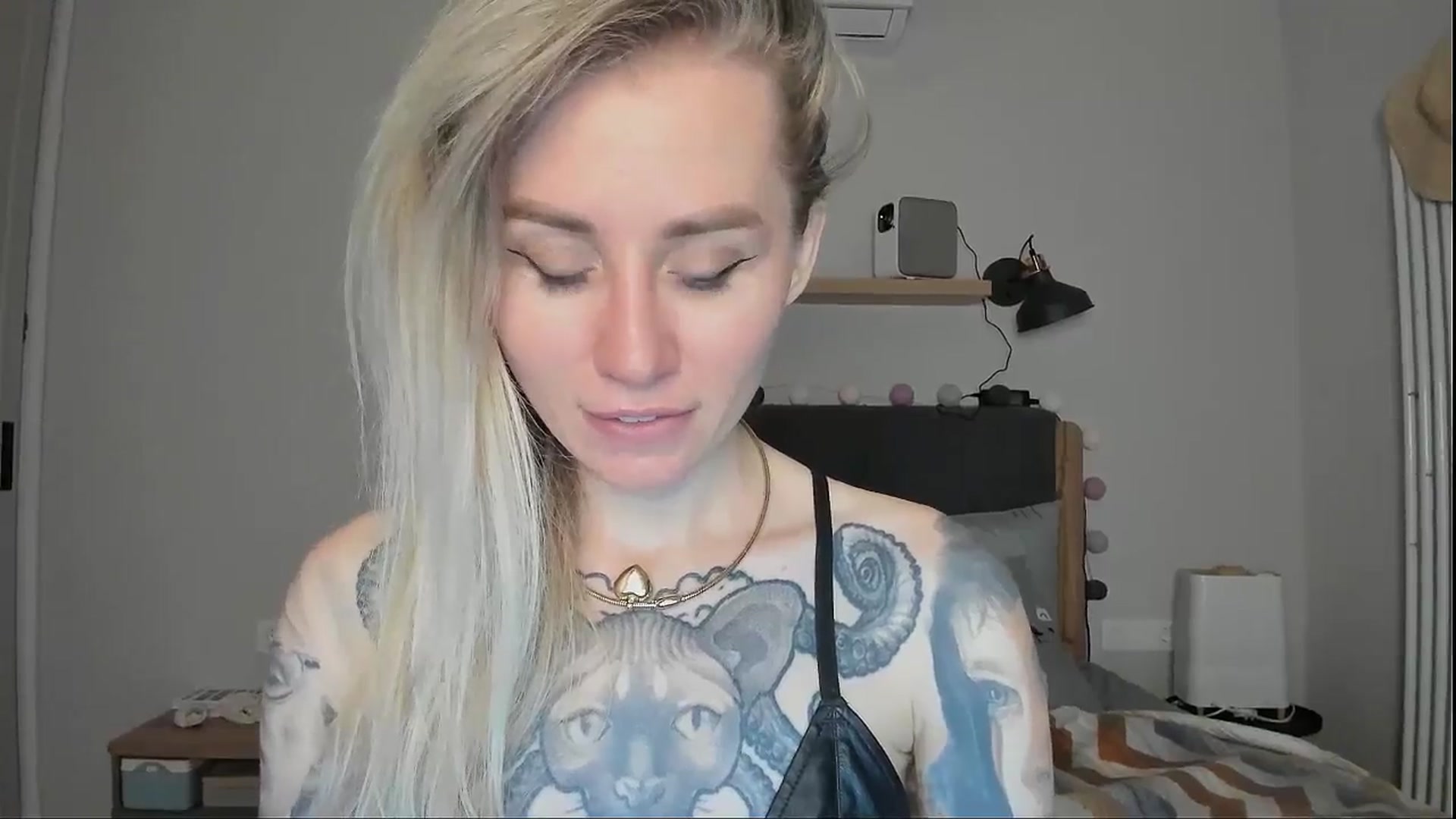 Gallery image thumbnail from Alexa_Smithhh's myfreecams stream on, 09/10/2024, 21:09 image 11 of 20