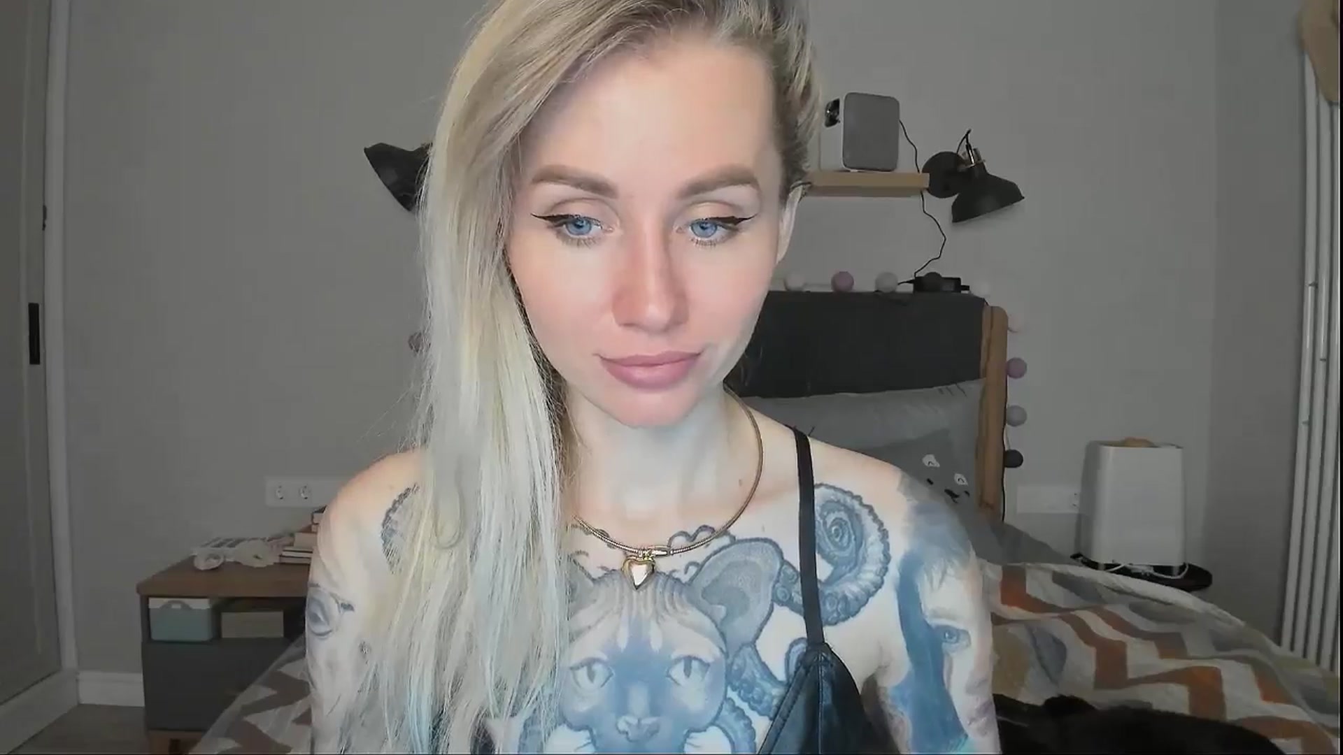 Gallery image thumbnail from Alexa_Smithhh's myfreecams stream on, 09/10/2024, 21:09 image 3 of 20