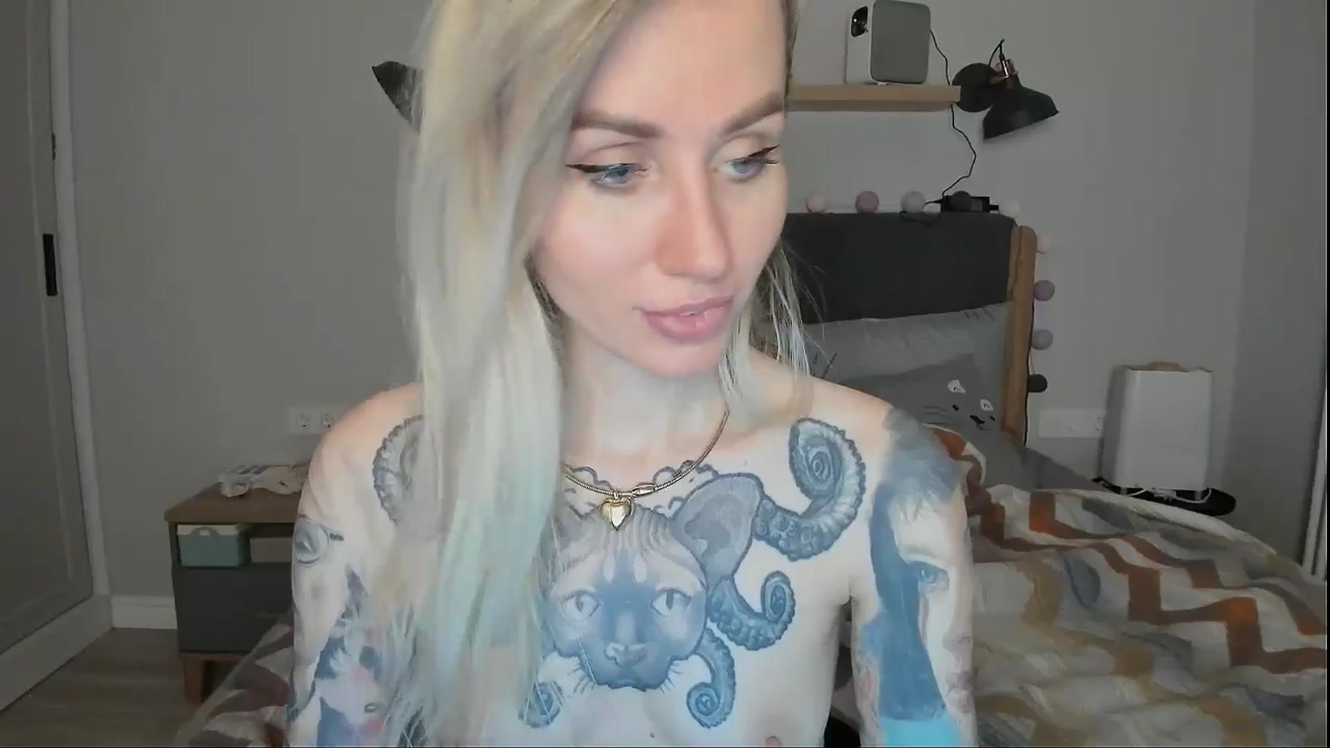 Gallery image thumbnail from Alexa_Smithhh's myfreecams stream on, 09/10/2024, 21:09 image 14 of 20