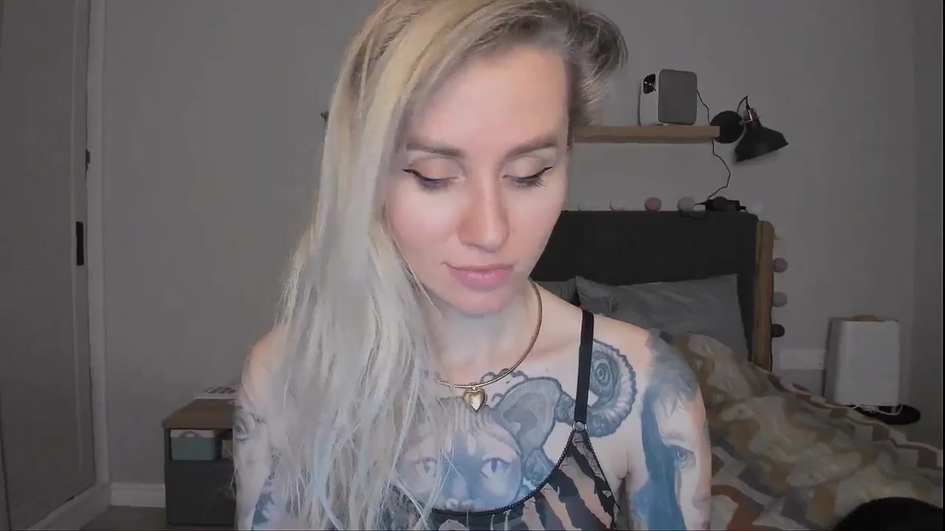 Gallery image thumbnail from Alexa_Smithhh's myfreecams stream on, 09/13/2024, 19:43 image 12 of 20