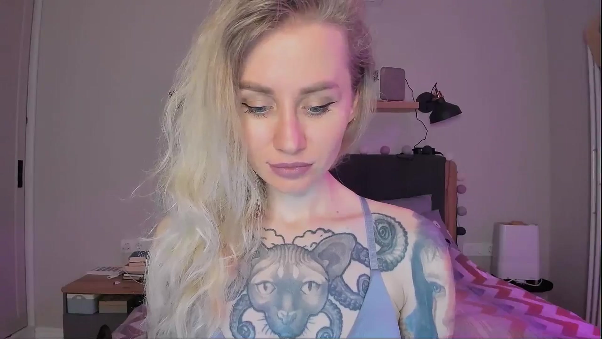 Gallery image thumbnail from Alexa_Smithhh's myfreecams stream on, 09/15/2024, 19:08 image 18 of 20