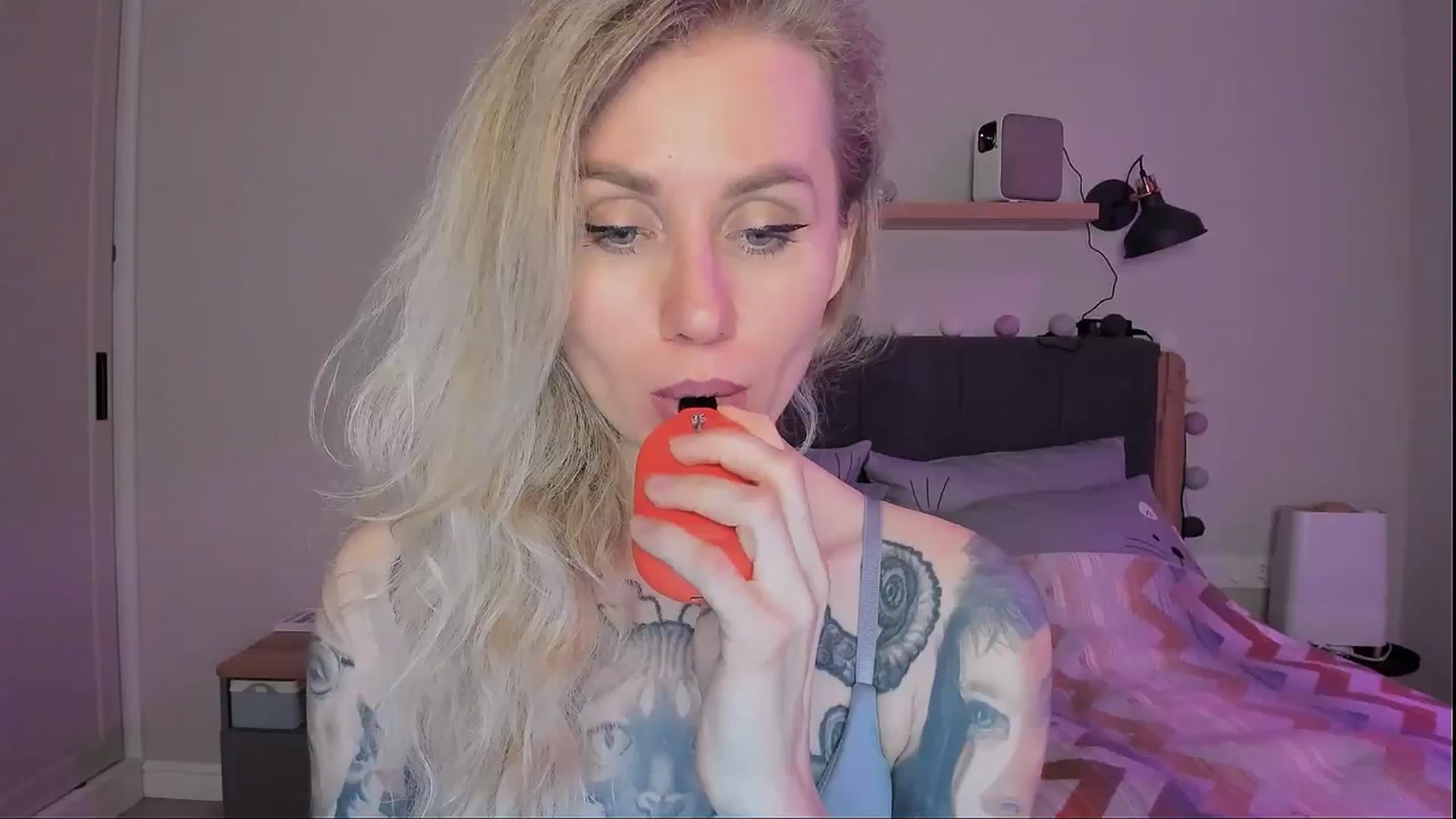 Gallery image thumbnail from Alexa_Smithhh's myfreecams stream on, 09/15/2024, 21:16 image 6 of 20