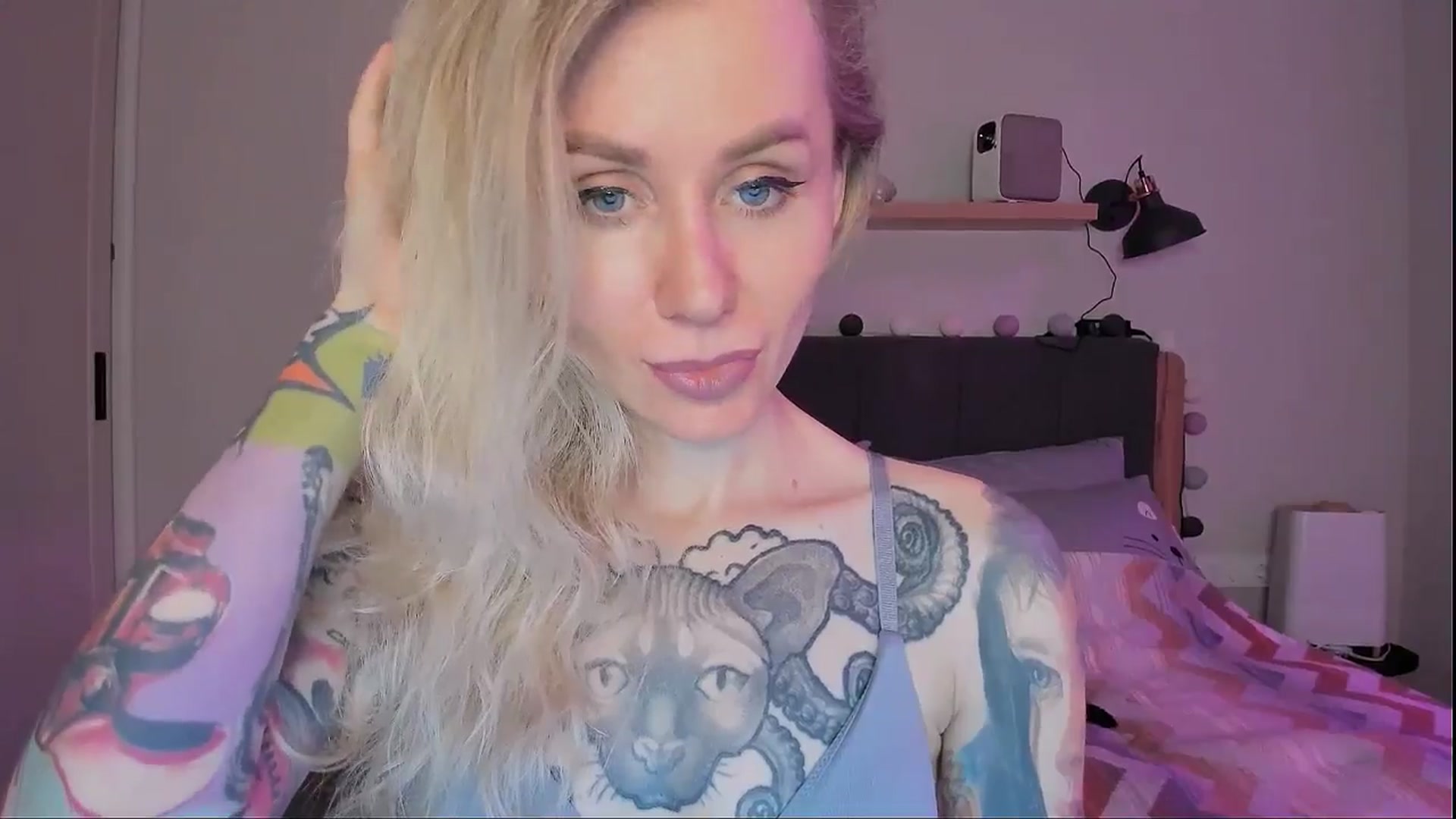 Gallery image thumbnail from Alexa_Smithhh's myfreecams stream on, 09/15/2024, 21:16 image 2 of 20