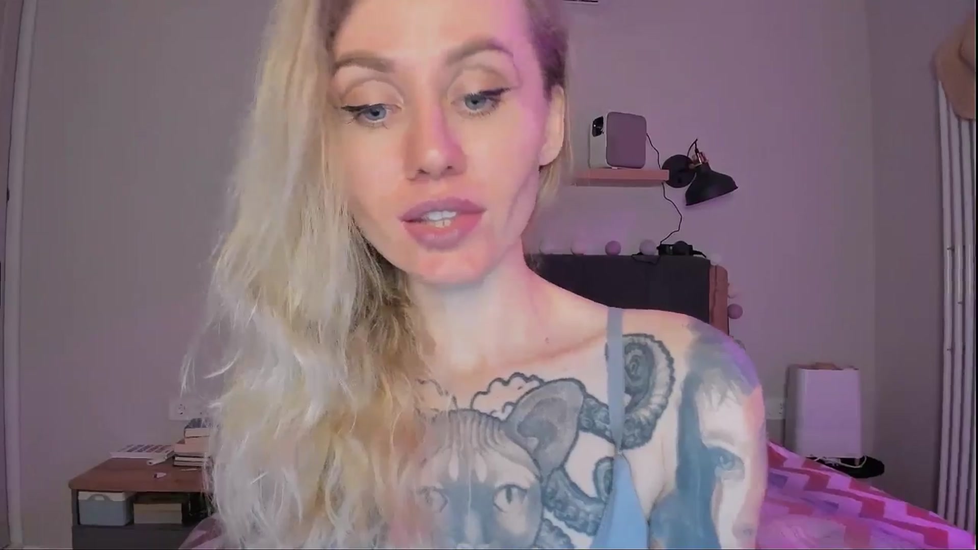 Gallery image thumbnail from Alexa_Smithhh's myfreecams stream on, 09/15/2024, 21:16 image 10 of 20