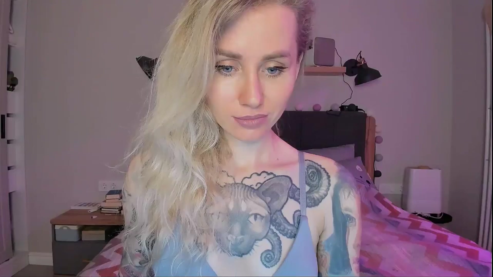 Gallery image thumbnail from Alexa_Smithhh's myfreecams stream on, 09/15/2024, 21:16 image 19 of 20