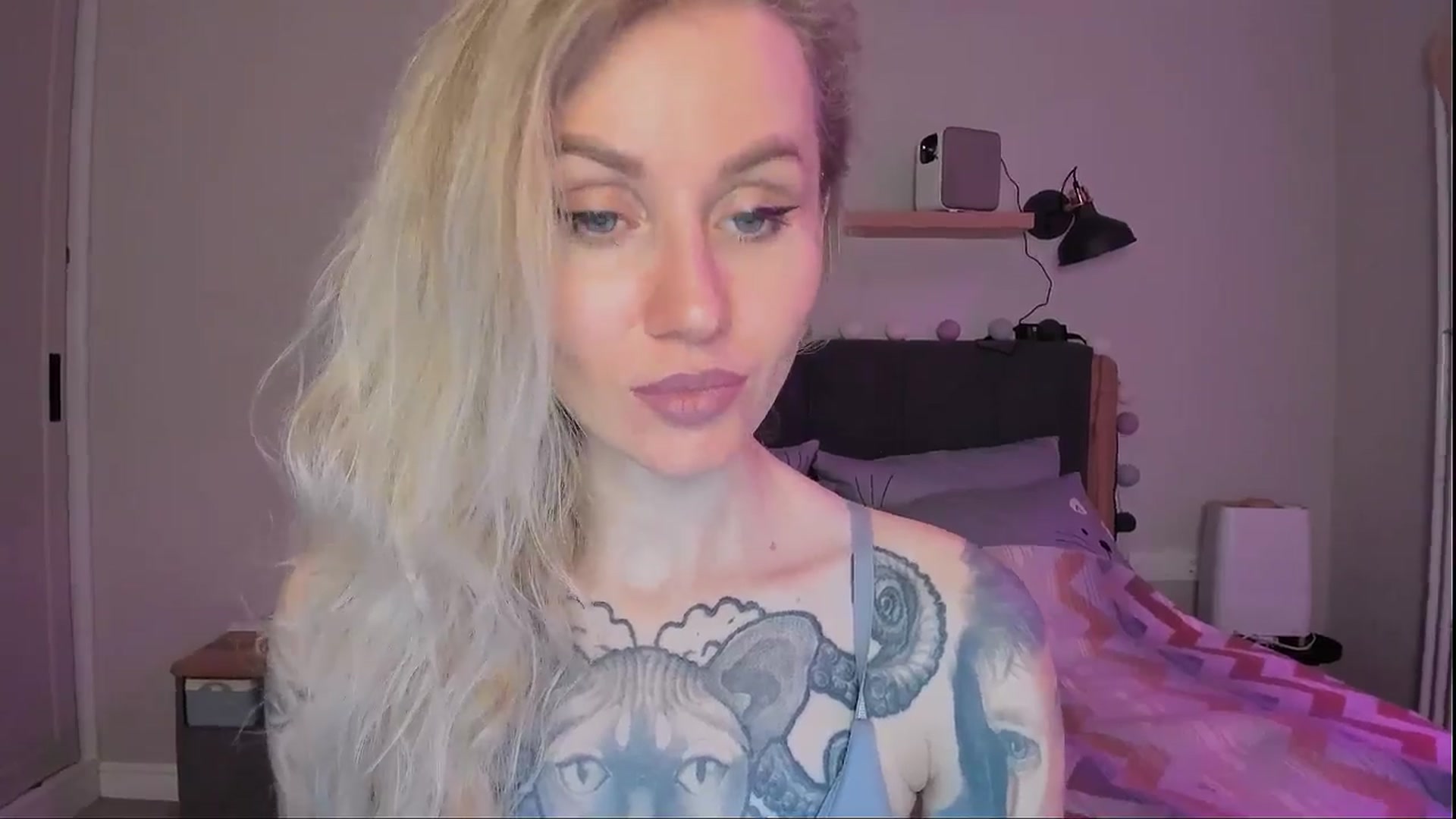 Gallery image thumbnail from Alexa_Smithhh's myfreecams stream on, 09/15/2024, 21:16 image 8 of 20